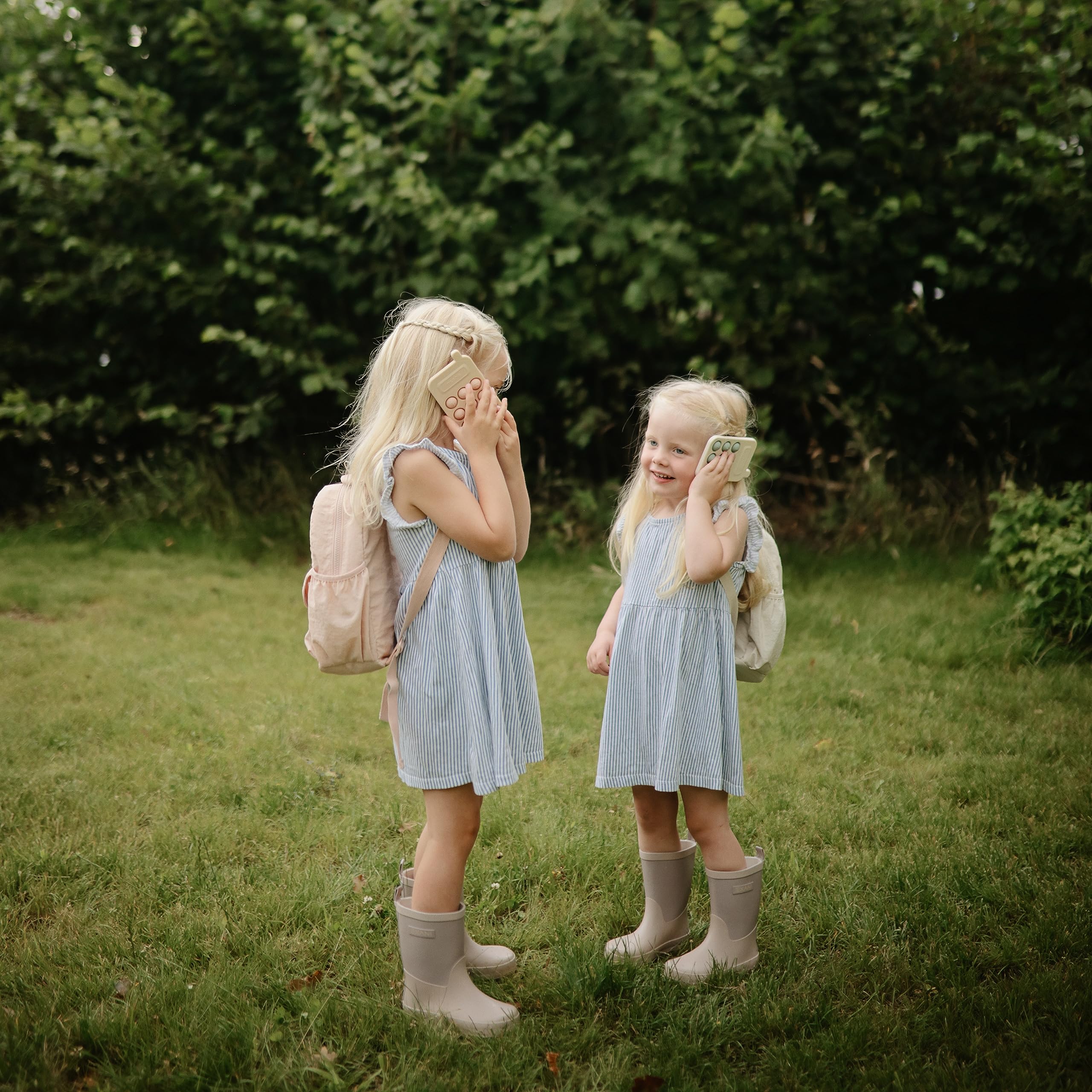 mushie Paint Palette Press Toy