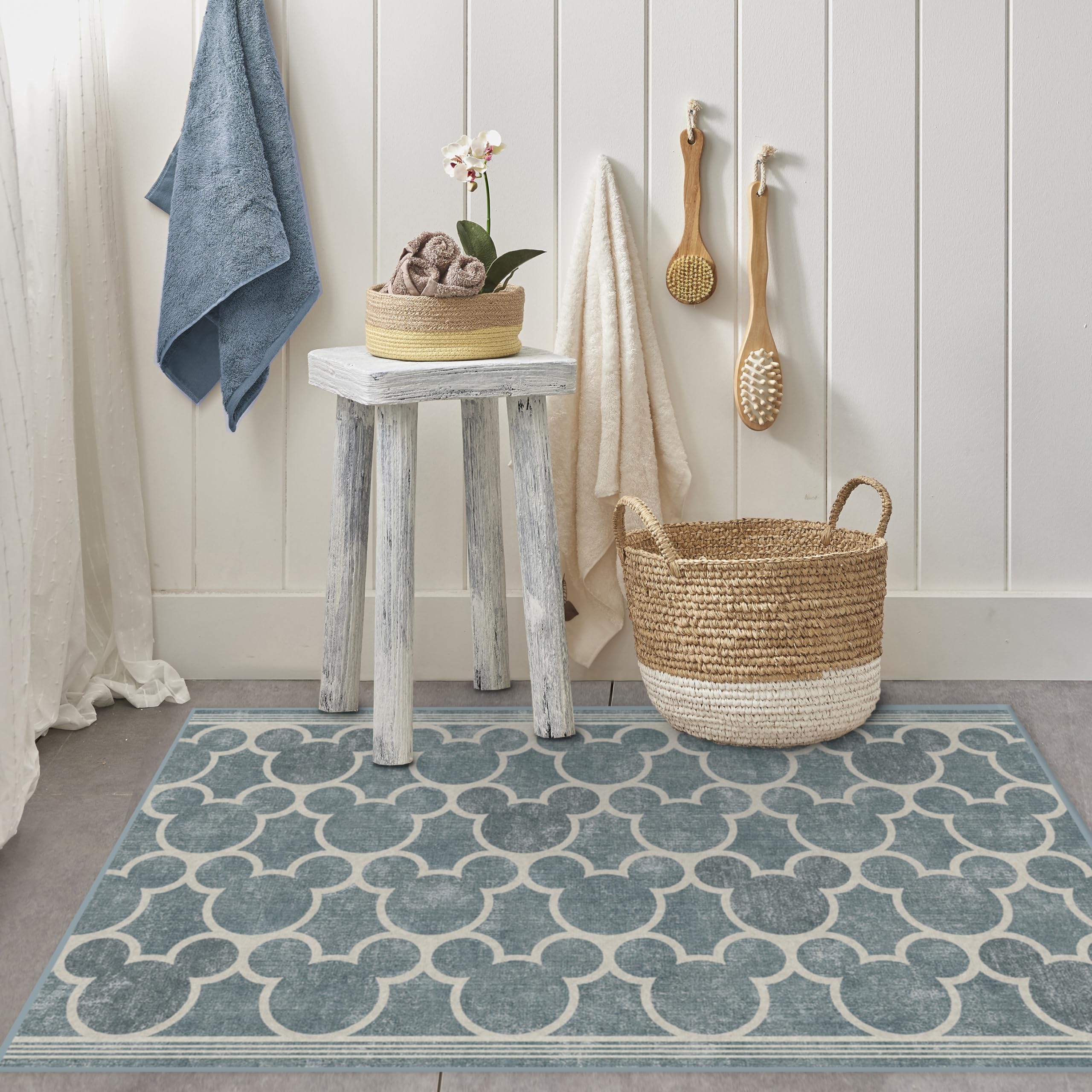 RUGGABLE Disney Classic Minnie Mouse Washable Rug - Perfect Area Rug for Nursery Playroom Kids Room - Pet & Child Friendly - Stain & Water Resistant - Trellis Pink 5&