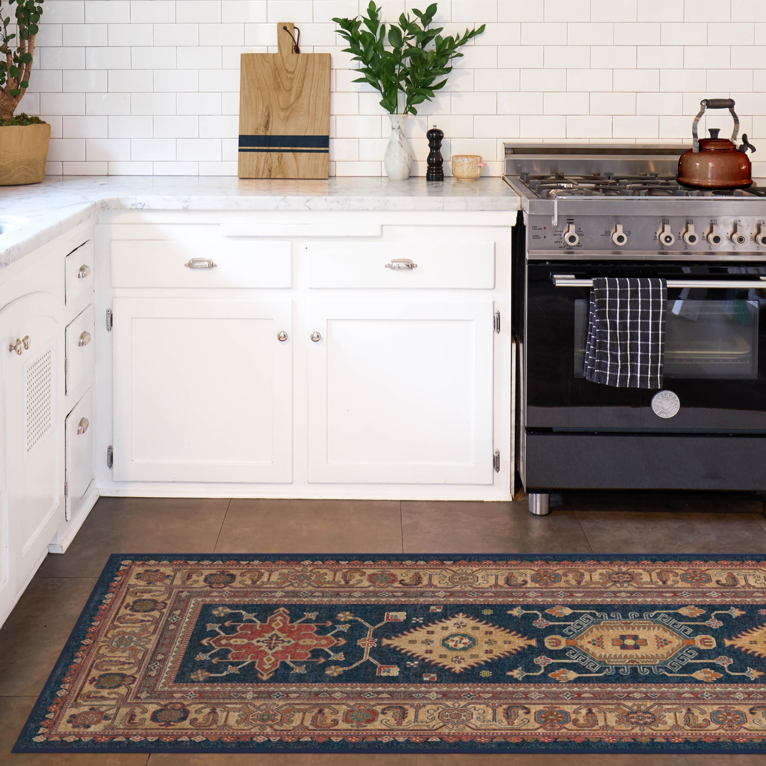 RUGGABLE – Cambria Ruby – Machine Washable Runner Rug – Pet & Child Friendly – Stain & Water Resistant – Non-Slip – 2.5&