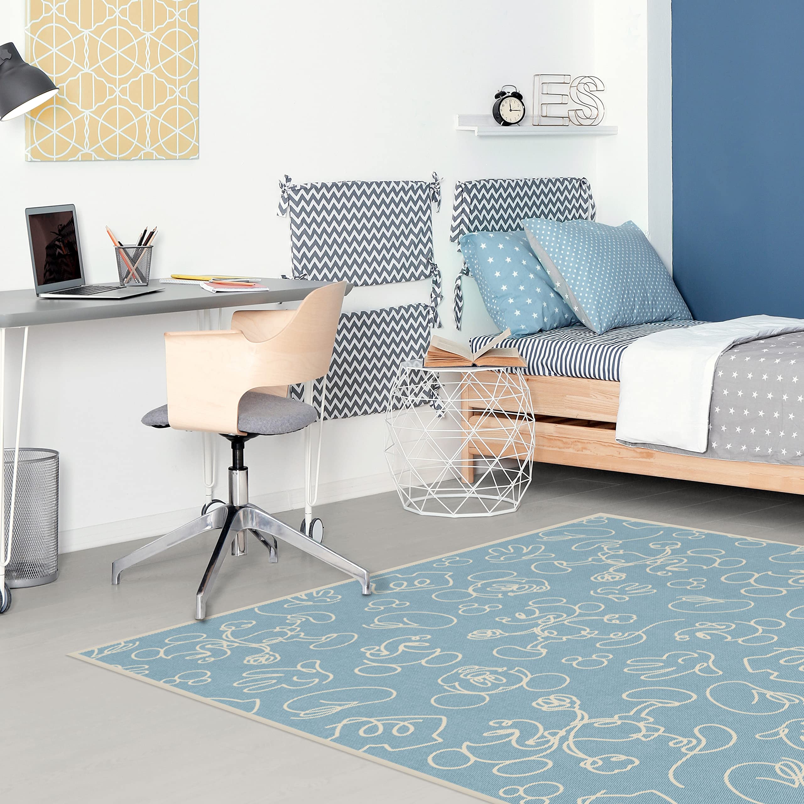 RUGGABLE Disney Classic Minnie Mouse Washable Rug - Perfect Area Rug for Nursery Playroom Kids Room - Pet & Child Friendly - Stain & Water Resistant - Trellis Pink 5&