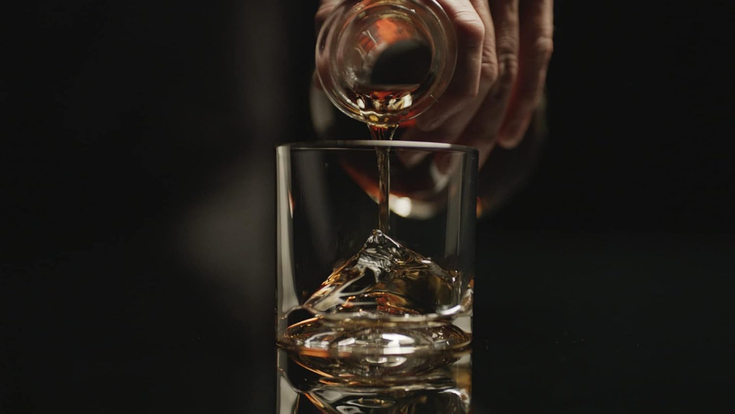 LIITON Heavy Crystal Whiskey Glasses Gift Set, Thick Freezable Bourbon Glass 1lb Each, Premium Whiskey Gifts for Men, Frozen Crystal Chills Cocktails Featuring Grand Canyon Glasses Set of 2, 10 oz