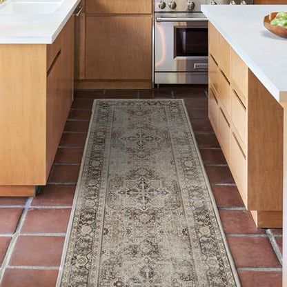 RUGGABLE Kamran Washable Rug - Perfect Vintage Area Rug for Living Room Bedroom Kitchen - Pet &amp; Child Friendly - Stain &amp; Water Resistant - Hazel 5&
