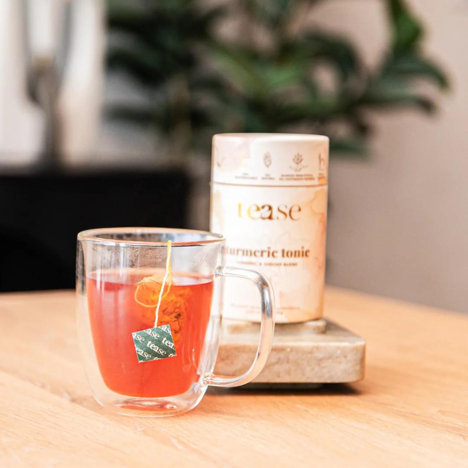 Tease Tea Organic Tea Tube Gift Set | 15 Piece Botanical Pyramid Tea Bag Infuser Sachets Loose Leaf Support Citrusy Blend with Rooibos, Peppermint, Valerian Root Caffeine Free 37g (Golden Slumbers)