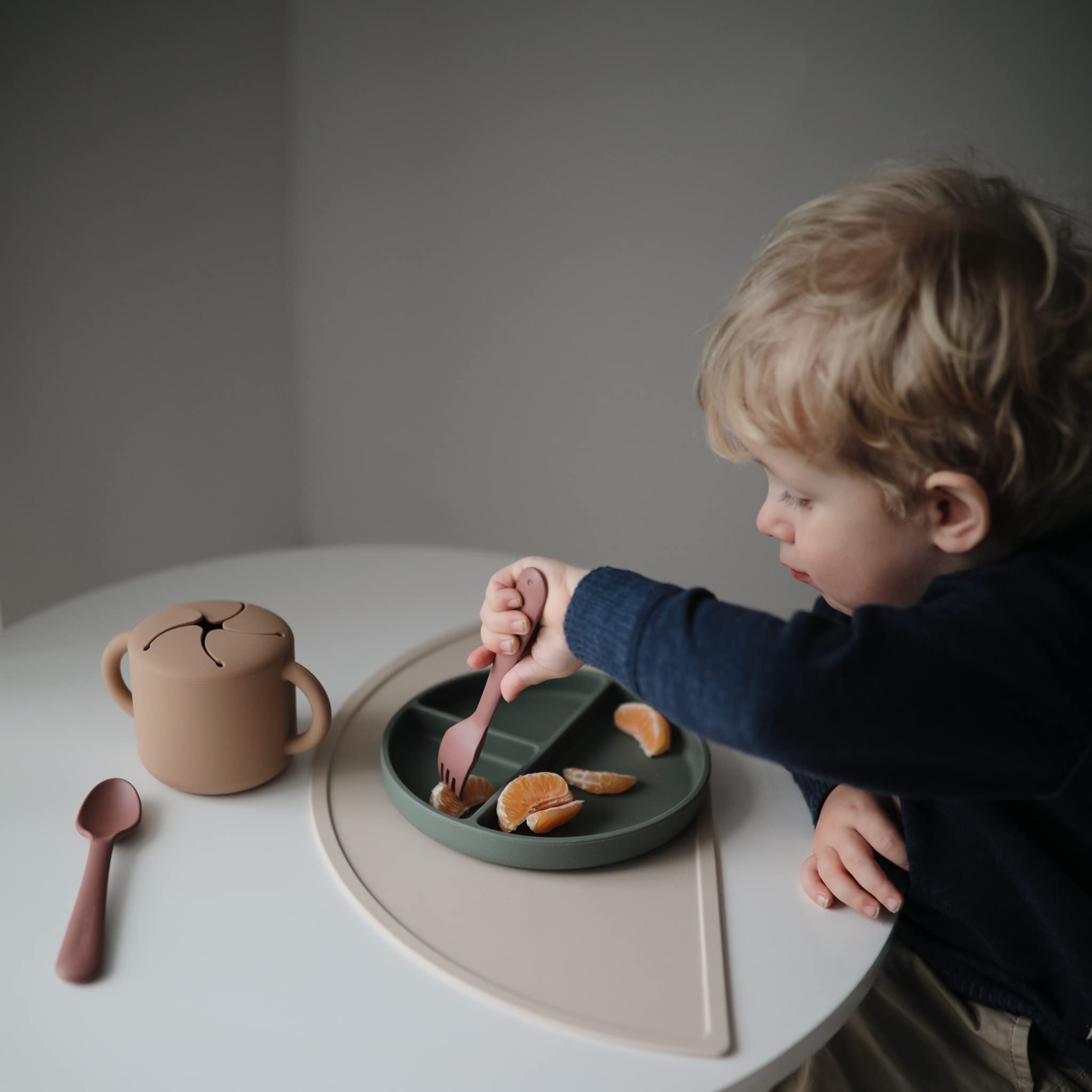mushie Silicone Suction Plate | BPA-Free Non-Slip Design (Ivory)