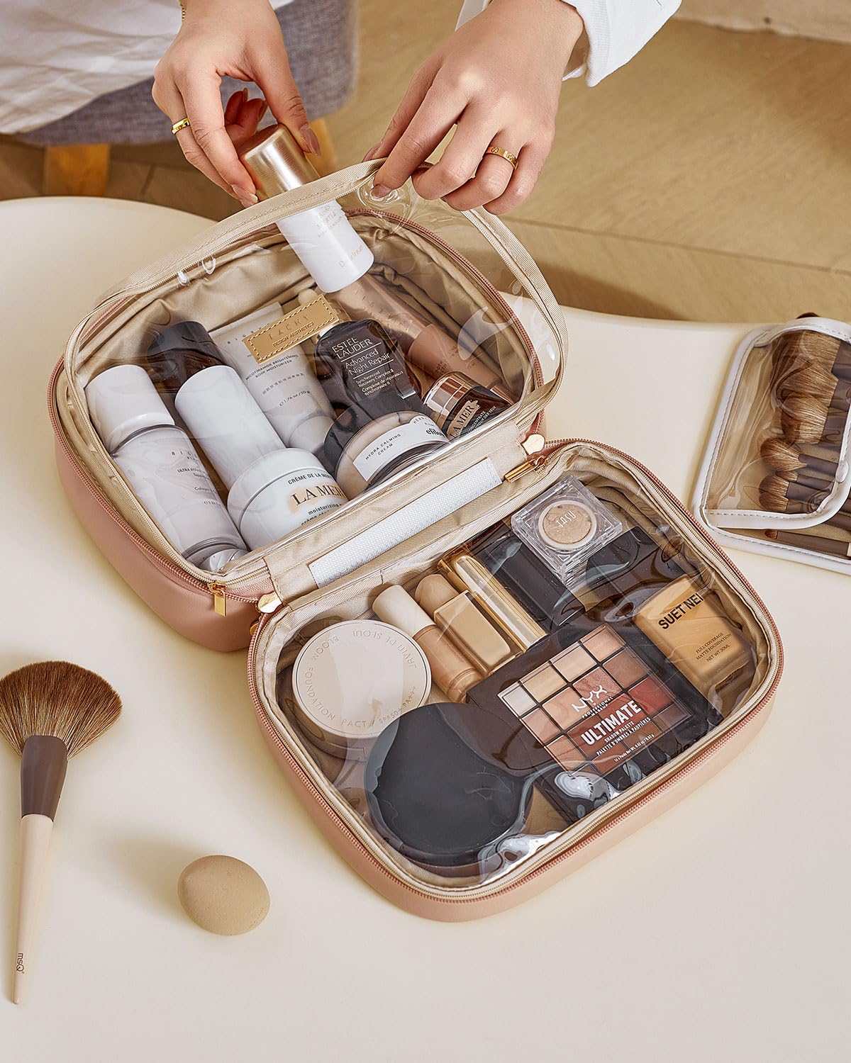 EACHY Travel Makeup Bag,Large Capacity Cosmetic Bags for Women,Waterproof Portable Pouch Open Flat Toiletry Bag Make up Organizer with Divider and Handle