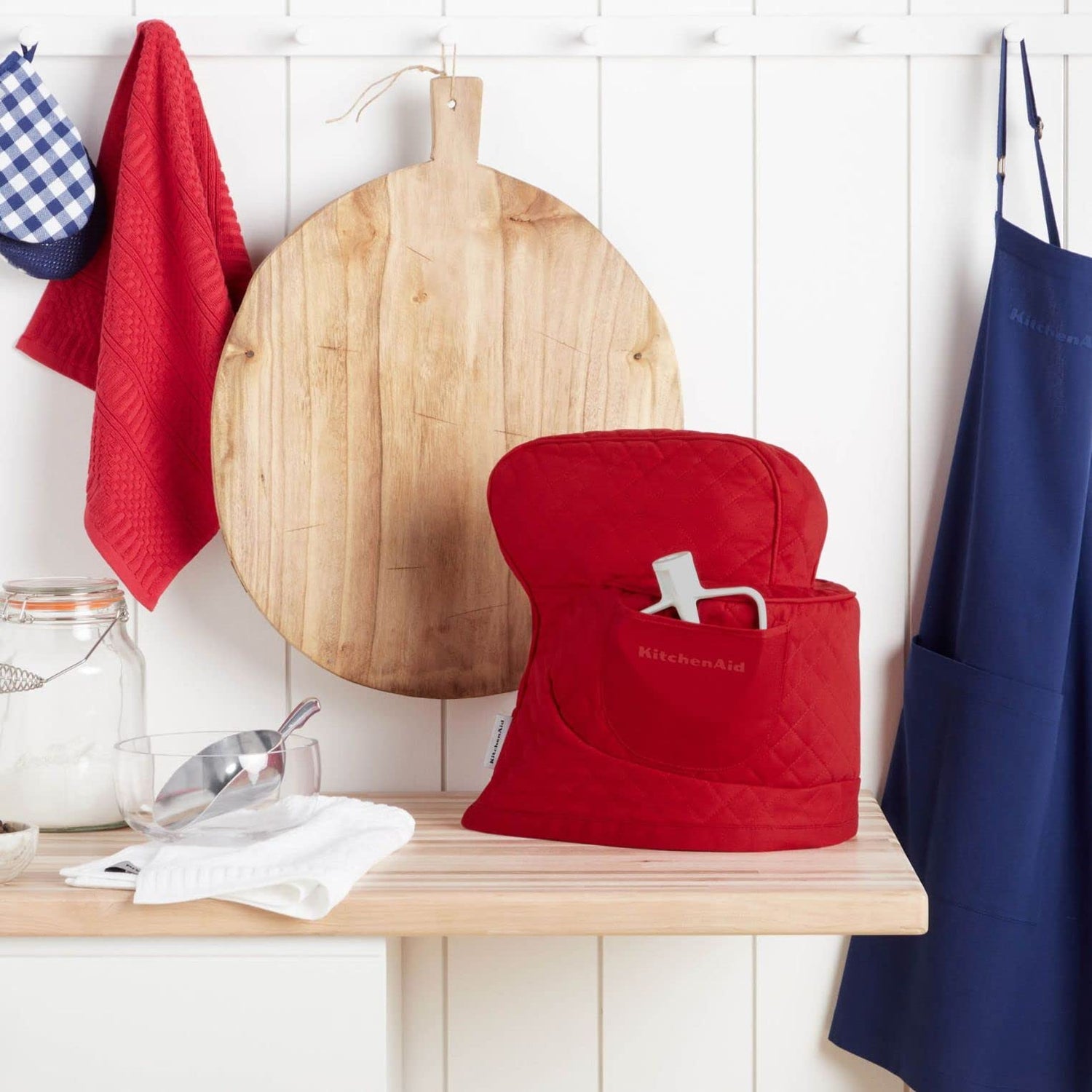 KITCHENAID Fitted Tilt-Head Solid Stand Mixer Cover with Storage Pocket, Quilted 100% Cotton, Milkshake, 14.4&quot;x18&quot;x10&quot;