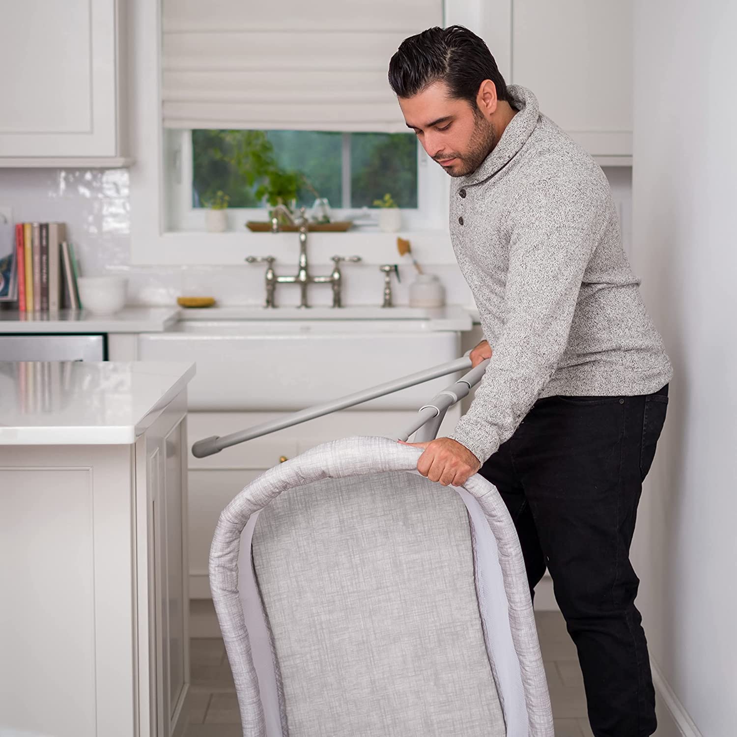 HALO BassiNest Swivel Sleeper - Essentia Series, Nautical Net