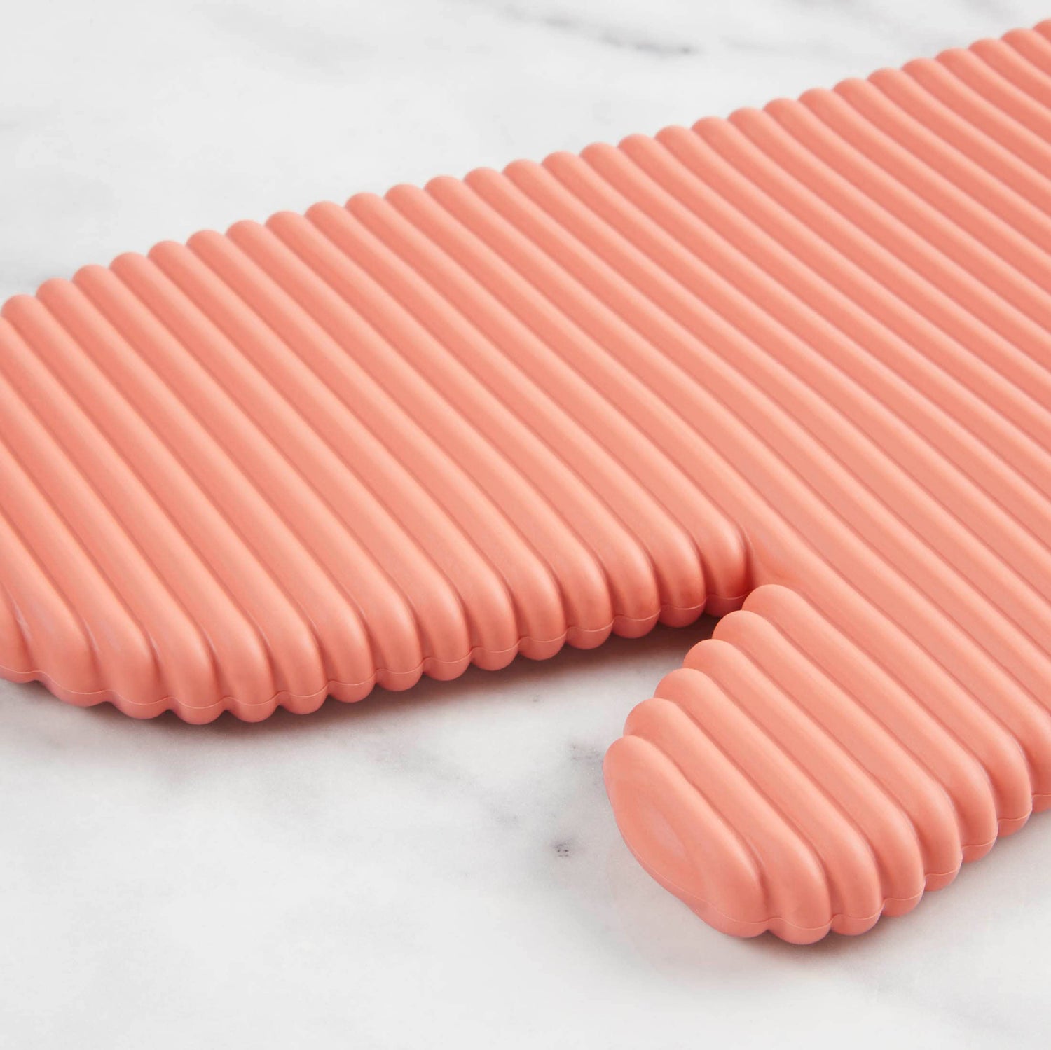 KitchenAid Ribbed Soft Silicone Oven Mitt Set, 7&quot;x13&quot;, Milkshake 2 Count
