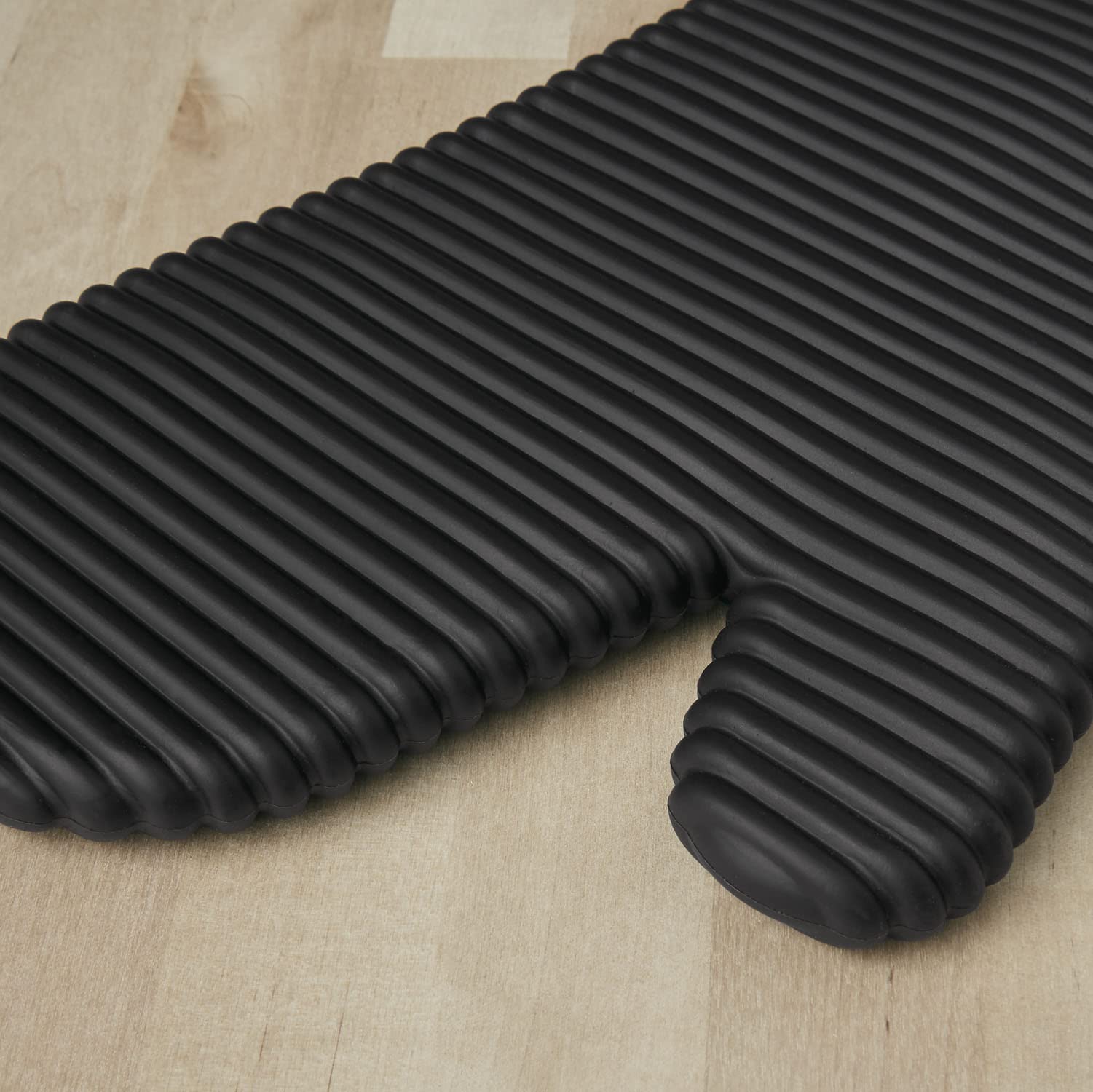 KitchenAid Ribbed Soft Silicone Oven Mitt Set, 7&quot;x13&quot;, Milkshake 2 Count