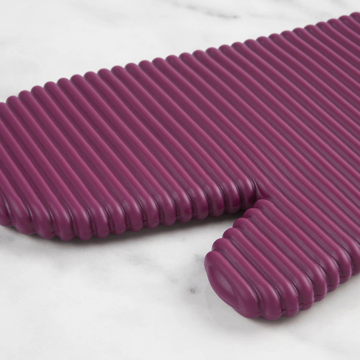 KitchenAid Ribbed Soft Silicone Oven Mitt Set, 7&quot;x13&quot;, Milkshake 2 Count