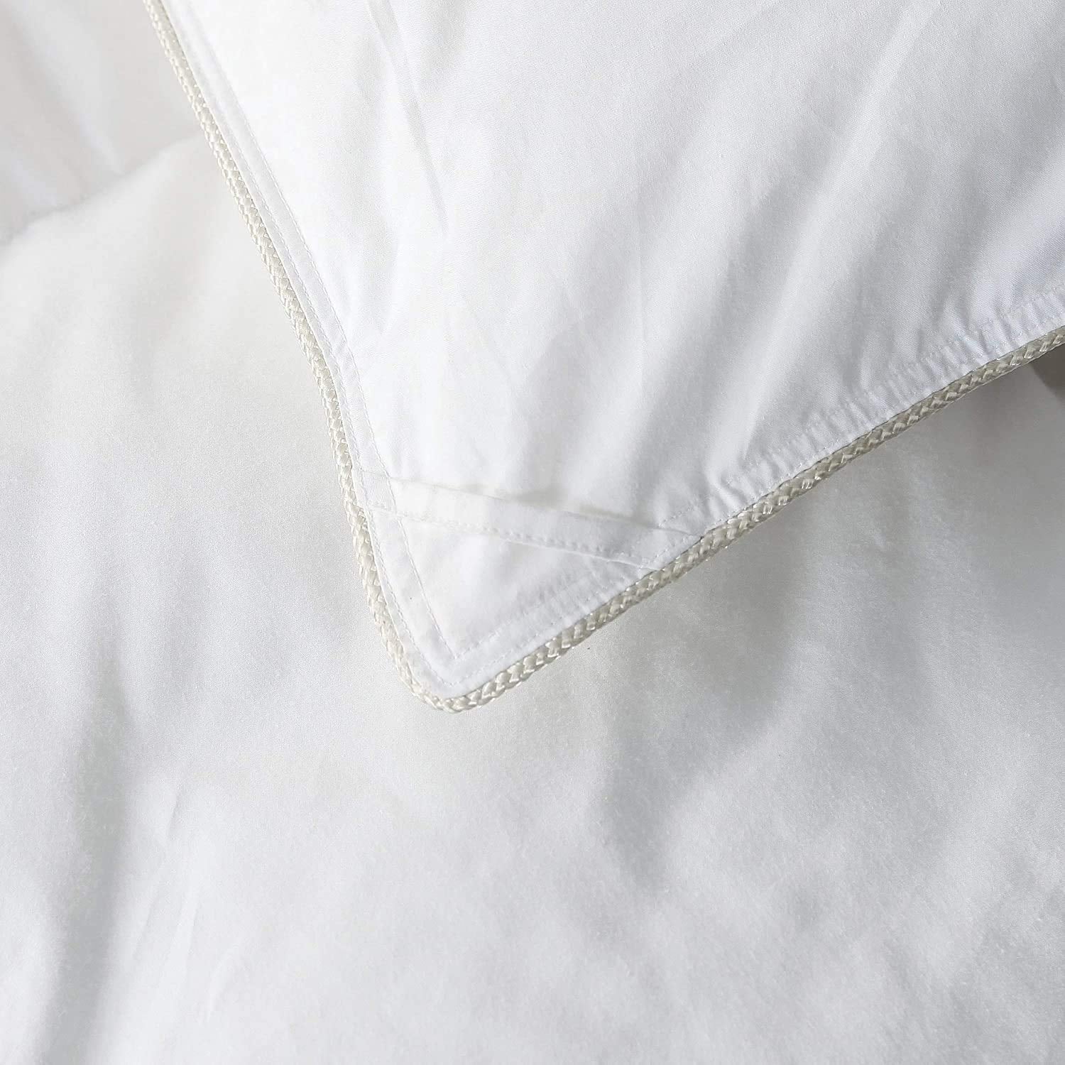 Luxurious Queen Size Goose Down Fiber Waterfowl Feather Fiber Comforter Duvet, 100% Egyptian Cotton Cover, 48 oz. Fill Weight, Baffle Box Design, White Solid