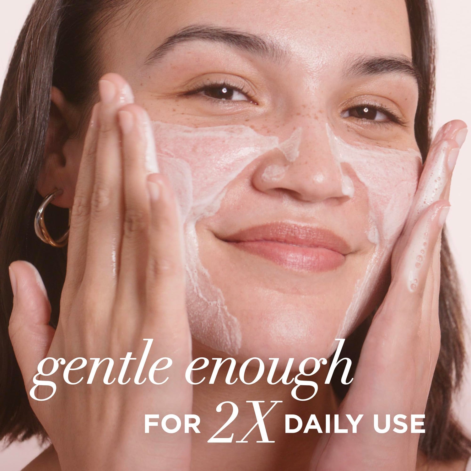 IT Cosmetics Confidence in a Cleanser - Hydrating Face Wash With Hyaluronic Acid &amp; Ceramides - Supports Skin Barrier - Removes Makeup, Oil, and SPF - All Skin Types
