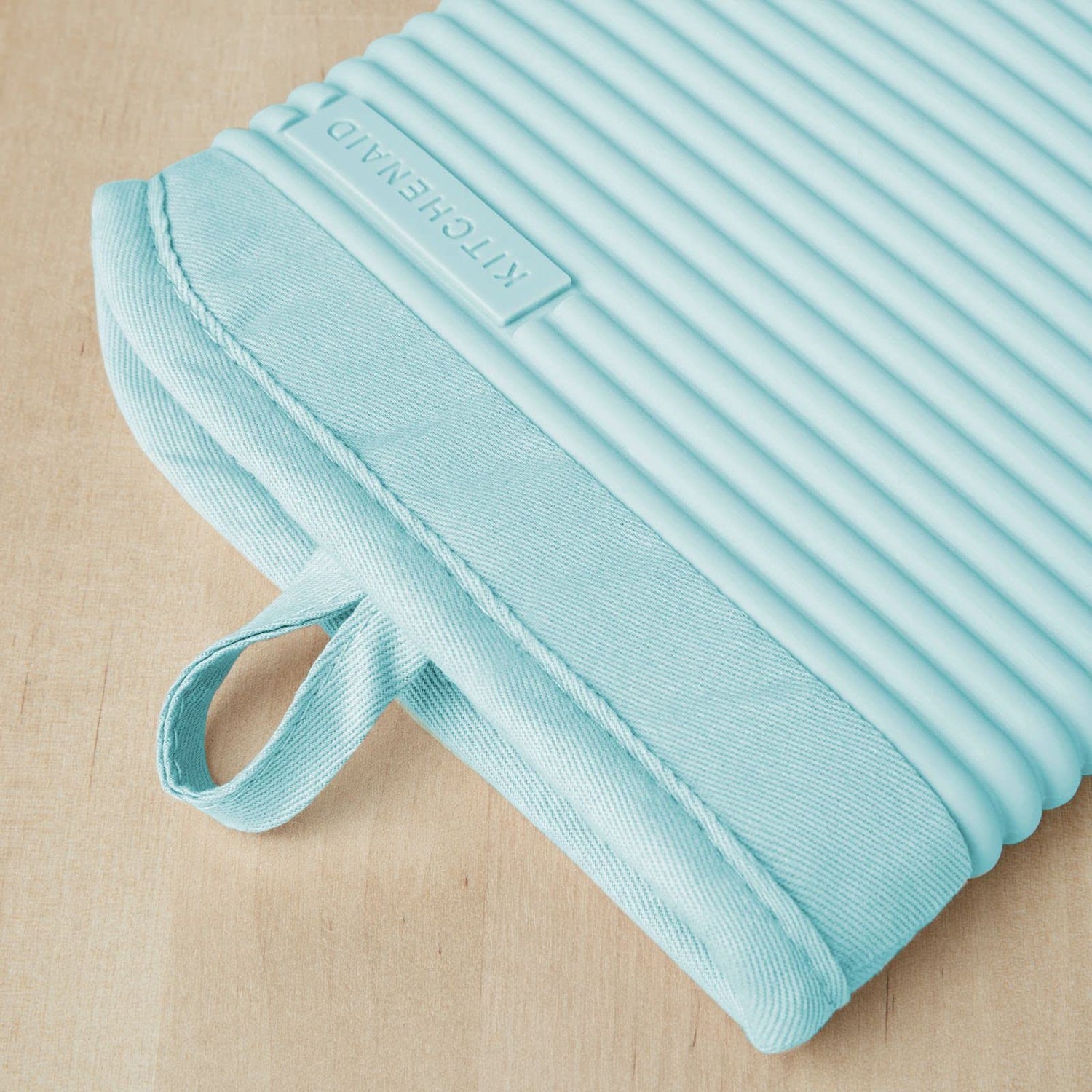 KitchenAid Ribbed Soft Silicone Oven Mitt Set, 7&quot;x13&quot;, Milkshake 2 Count