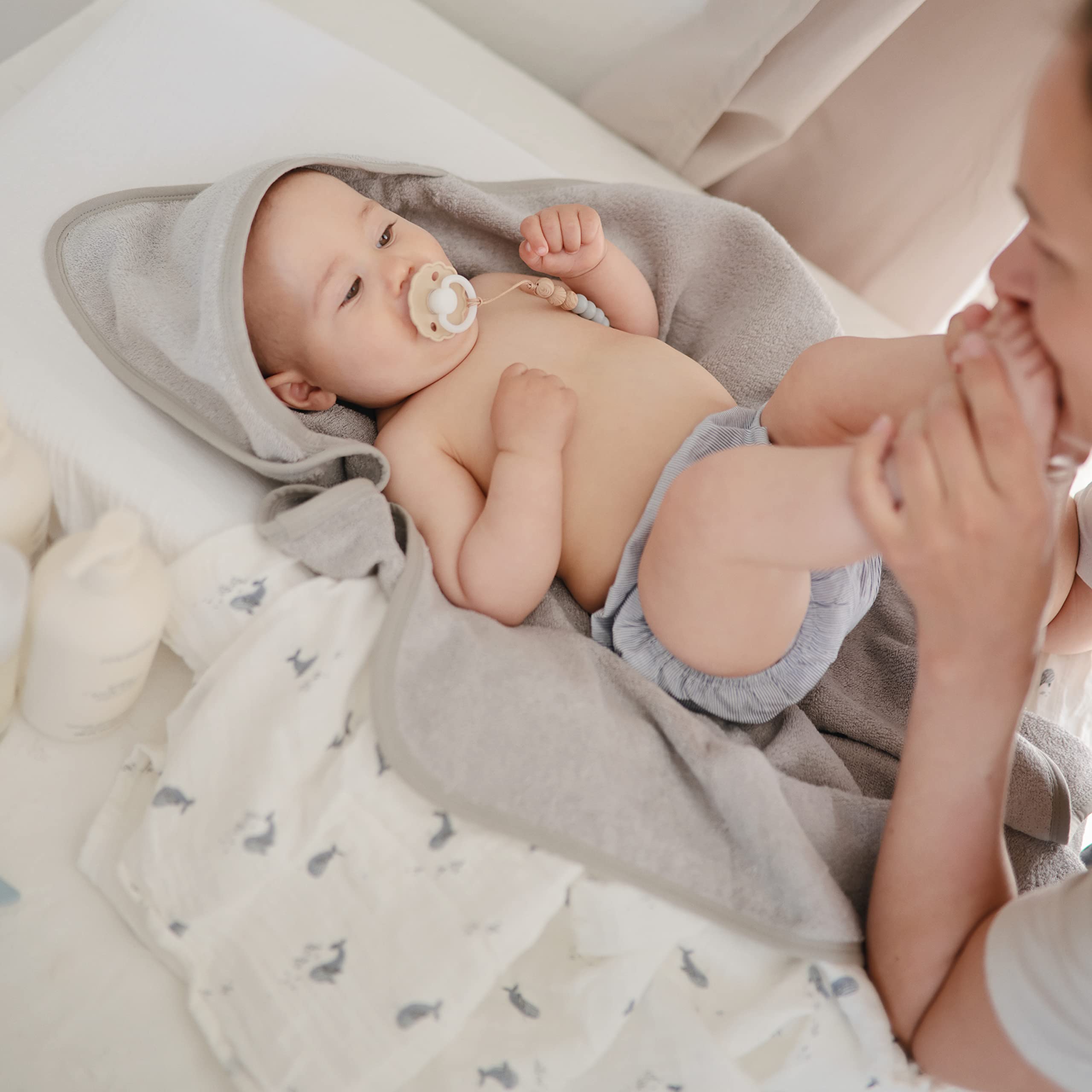 mushie Baby Hooded Towel | Organic Cotton (Moss)