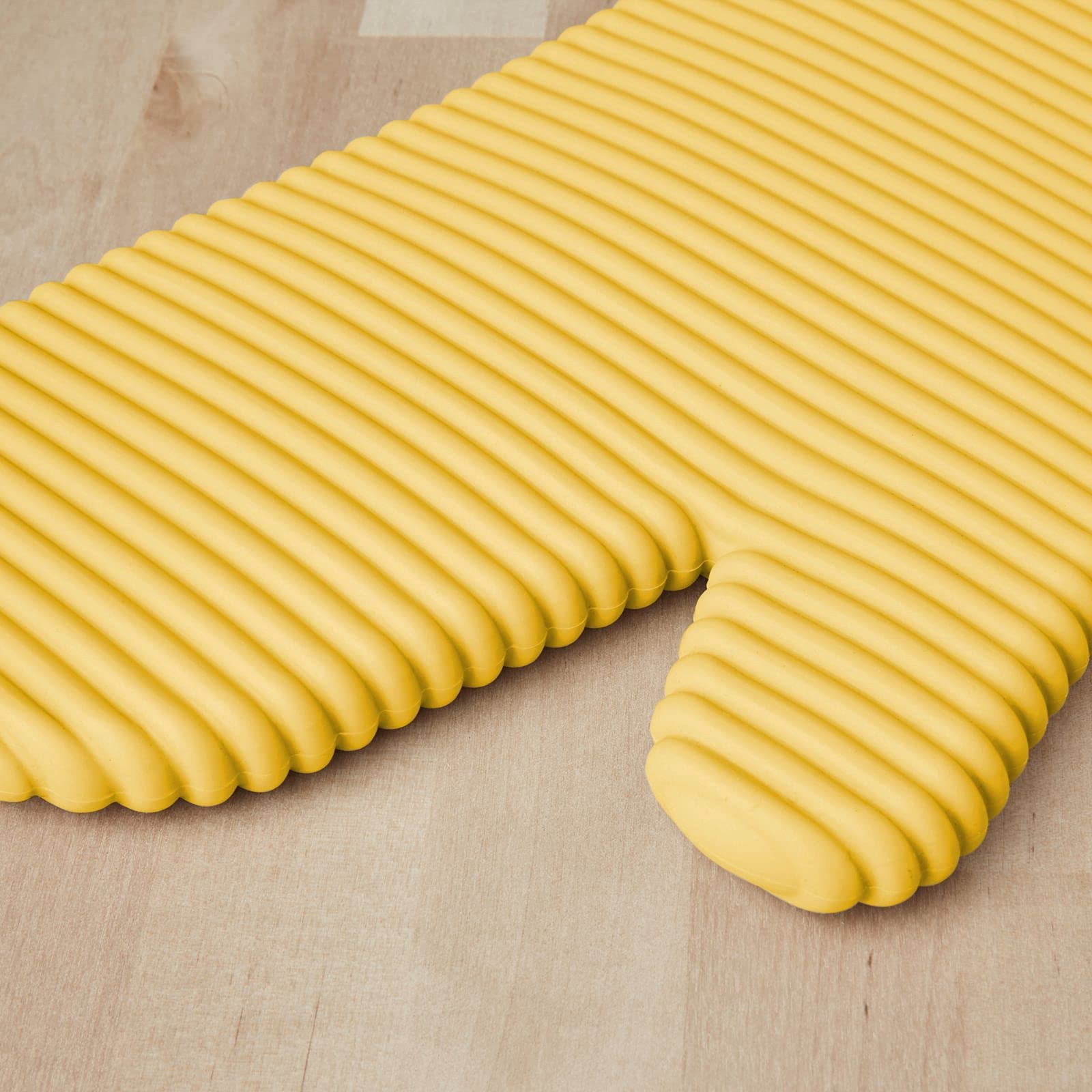 KitchenAid Ribbed Soft Silicone Oven Mitt Set, 7&quot;x13&quot;, Milkshake 2 Count