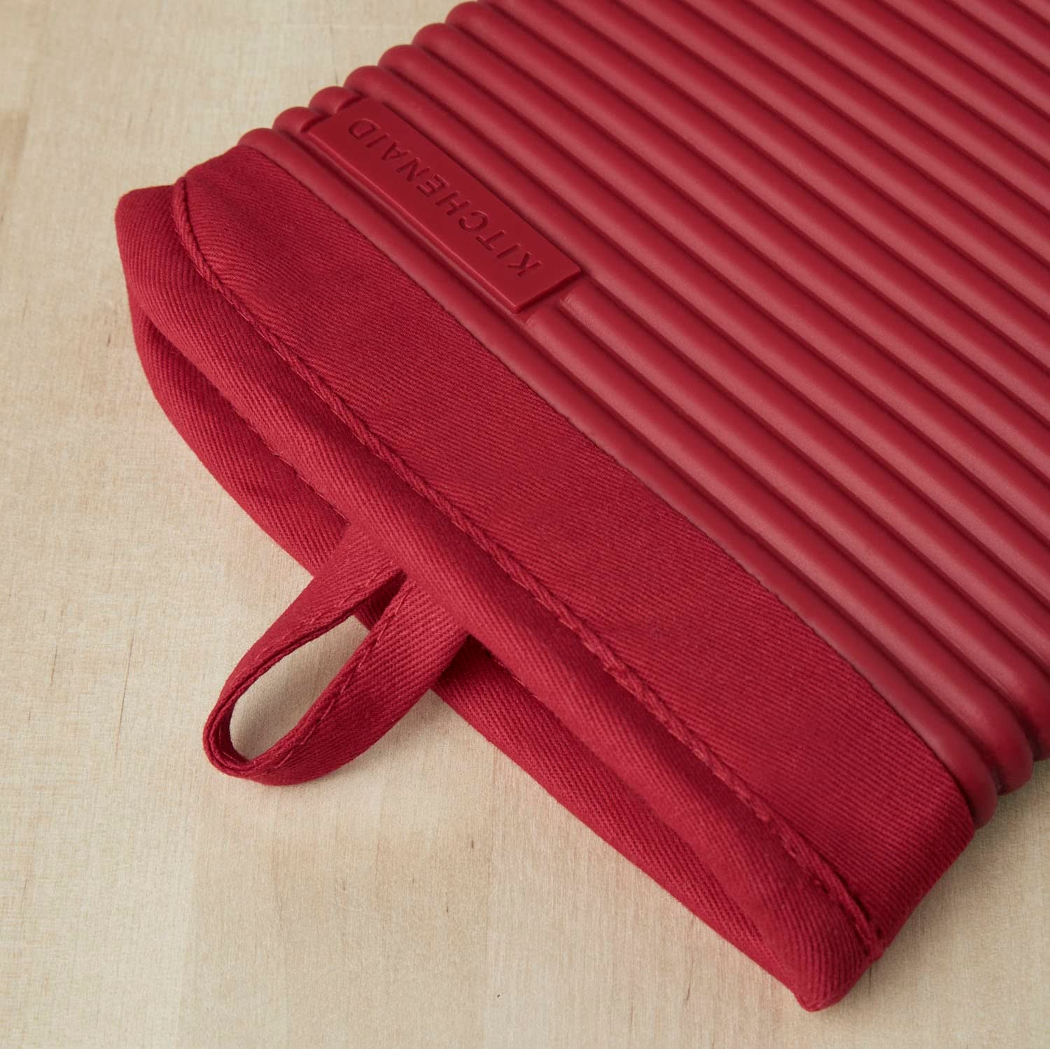 KitchenAid Ribbed Soft Silicone Oven Mitt Set, 7&quot;x13&quot;, Milkshake 2 Count