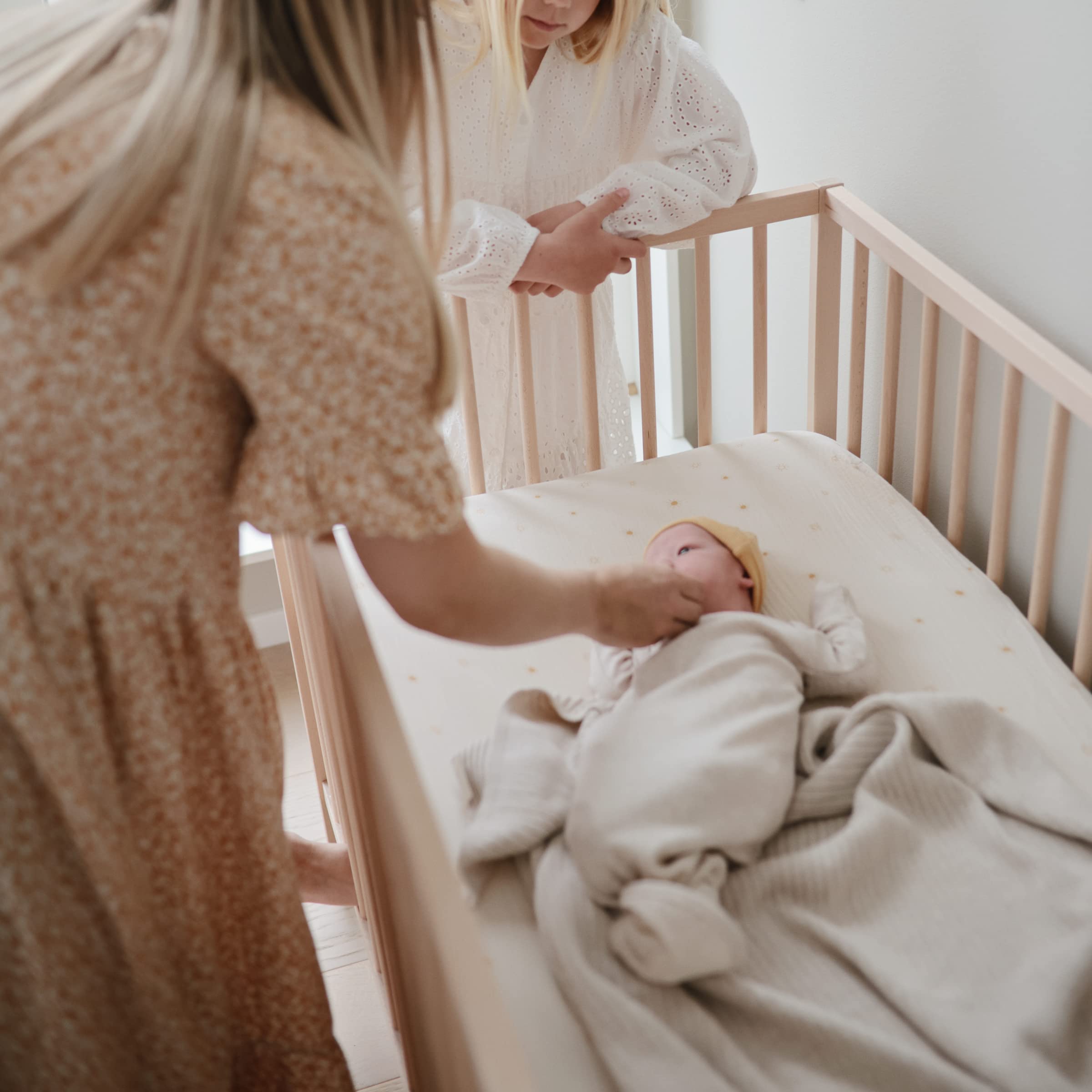 mushie Extra Soft Muslin Fitted Crib Sheet | 192 Thread Count | 28&quot;x 52&quot; (Fog)