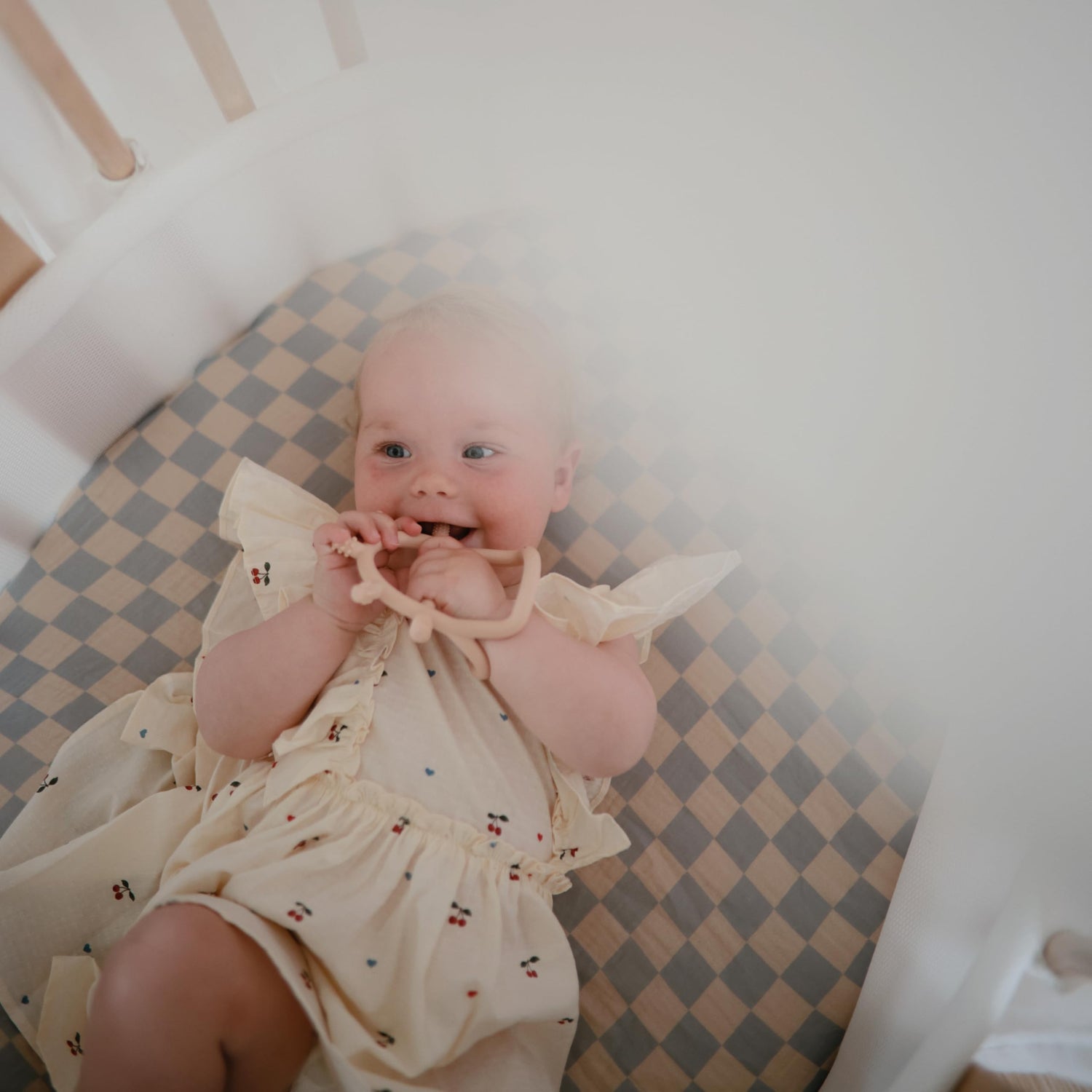 mushie Extra Soft Muslin Fitted Crib Sheet | 192 Thread Count | 28&quot;x 52&quot; (Fog)