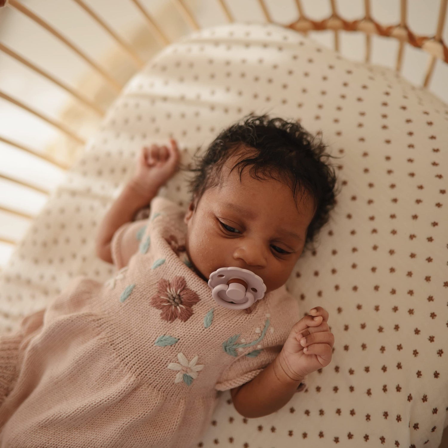 mushie Extra Soft Muslin Fitted Crib Sheet | 192 Thread Count | 28&quot;x 52&quot; (Fog)