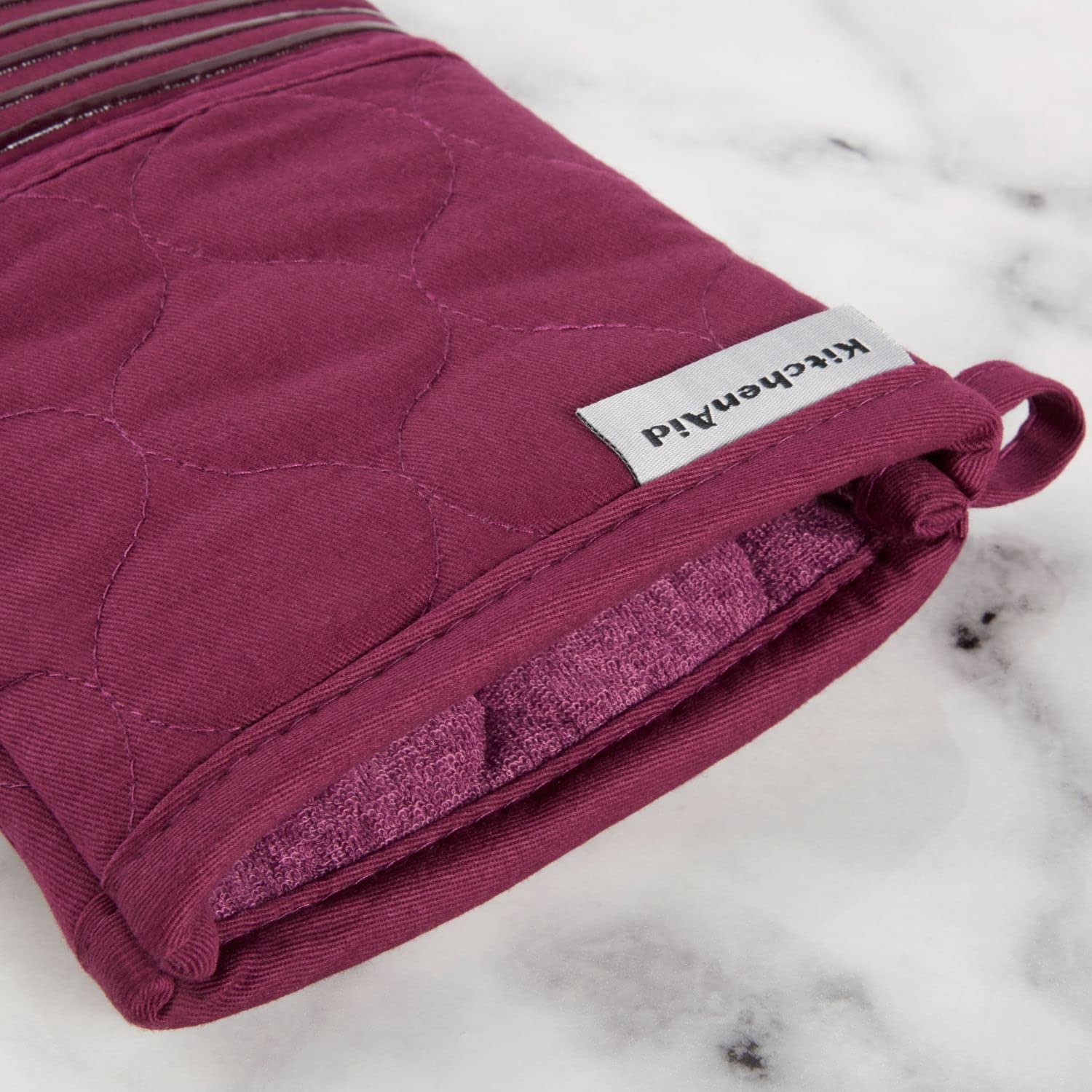 KITCHENAID Quilted Cotton Terry Cloth Oven Mitt, Pot Holder, Kitchen Towel 4-Pack Set, Heat Resistant, Silicone Grip, Gift Set, Milkshake, 16&quot;x26&quot;, 7&quot;x13&quot; &amp; 7&quot;x10&quot;
