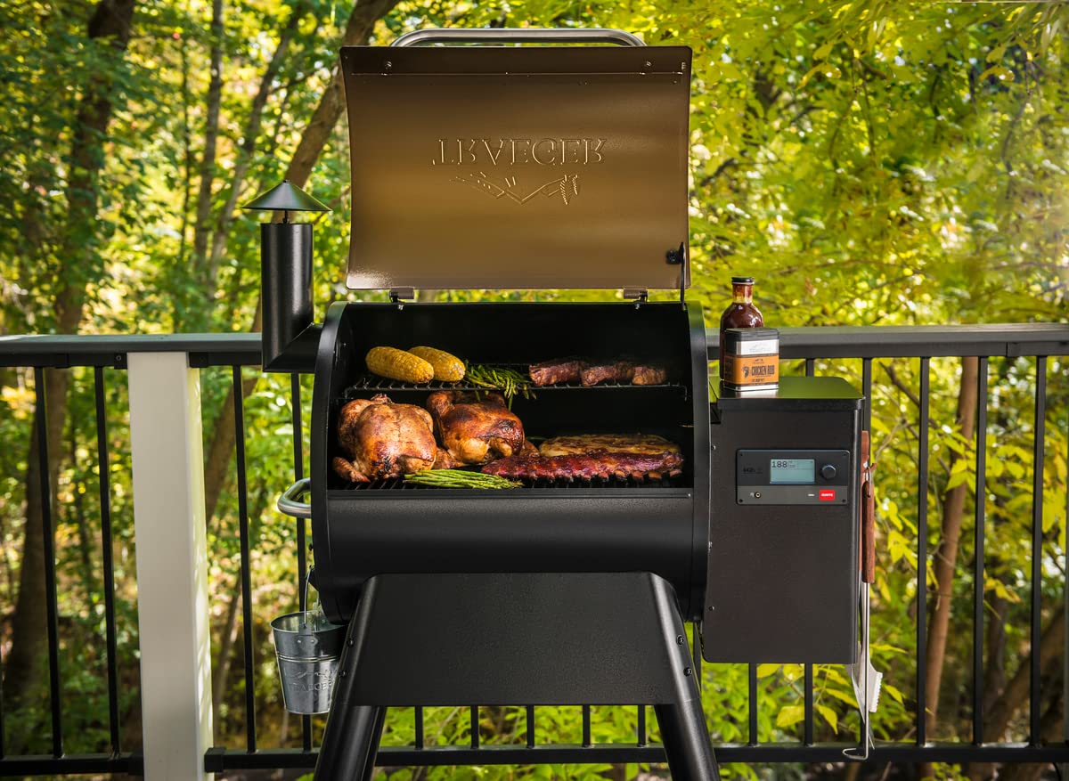 Traeger Grills Pro 575 Electric Wood Pellet Grill and Smoker, Bronze, 572 Square Inches Cook Area, 500 Degree Max Temperature, Meat Probe, 6 in 1 BBQ Grill with WiFi and app connectivity