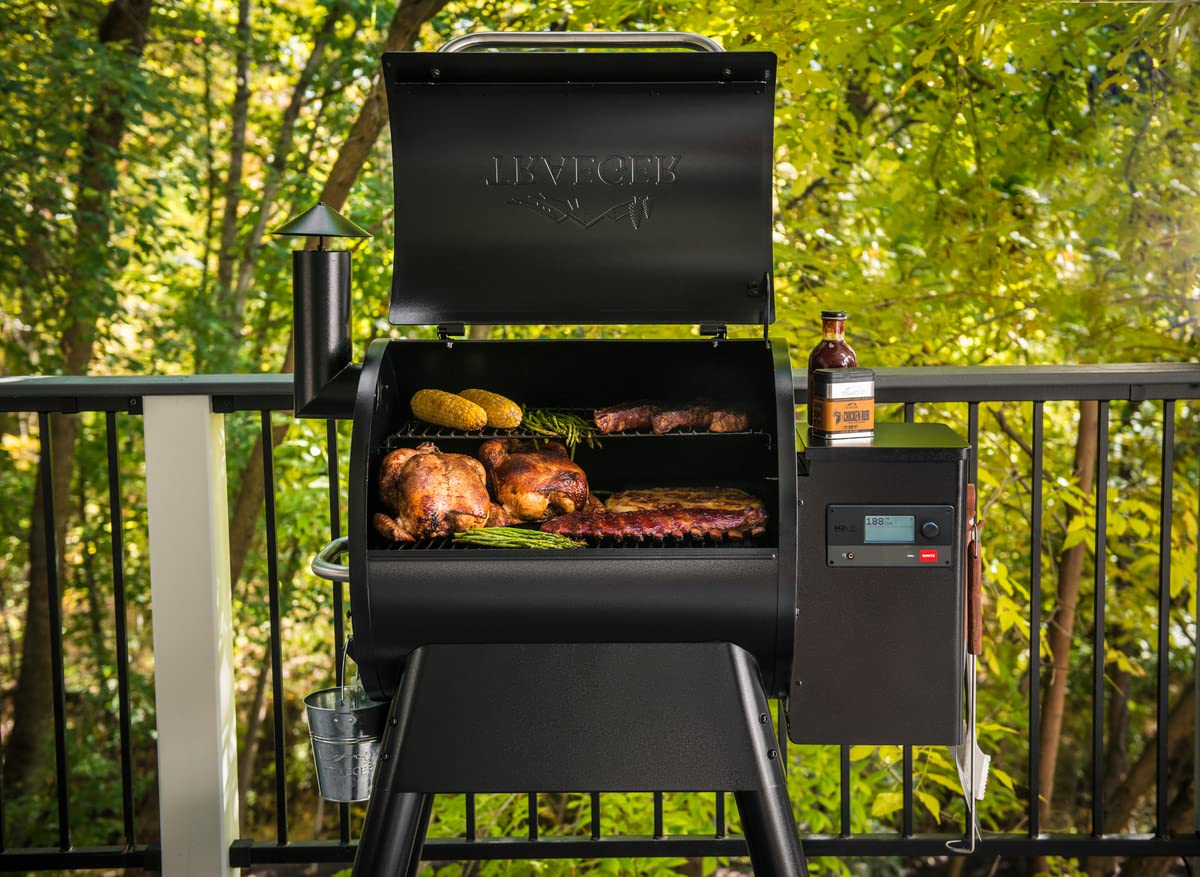 Traeger Grills Pro 575 Electric Wood Pellet Grill and Smoker, Bronze, 572 Square Inches Cook Area, 500 Degree Max Temperature, Meat Probe, 6 in 1 BBQ Grill with WiFi and app connectivity