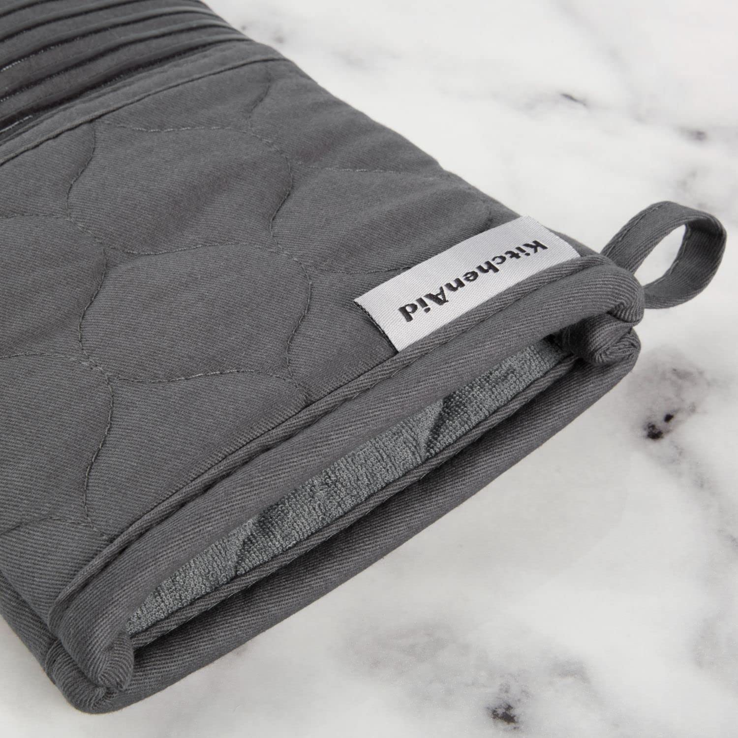 KITCHENAID Quilted Cotton Terry Cloth Oven Mitt, Pot Holder, Kitchen Towel 4-Pack Set, Heat Resistant, Silicone Grip, Gift Set, Milkshake, 16&quot;x26&quot;, 7&quot;x13&quot; &amp; 7&quot;x10&quot;