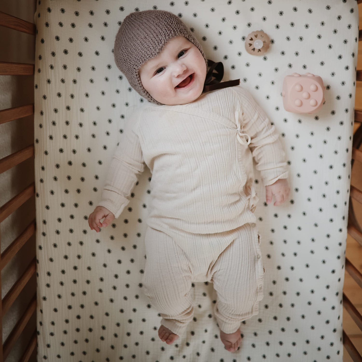 mushie Extra Soft Muslin Fitted Crib Sheet | 192 Thread Count | 28&quot;x 52&quot; (Fog)