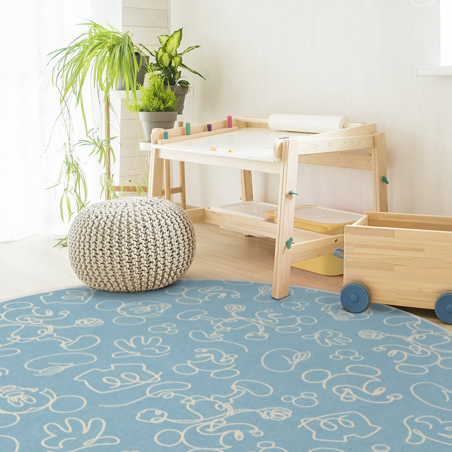 RUGGABLE Disney Classic Minnie Mouse Washable Rug - Perfect Area Rug for Nursery Playroom Kids Room - Pet &amp; Child Friendly - Stain &amp; Water Resistant - Trellis Pink 5&