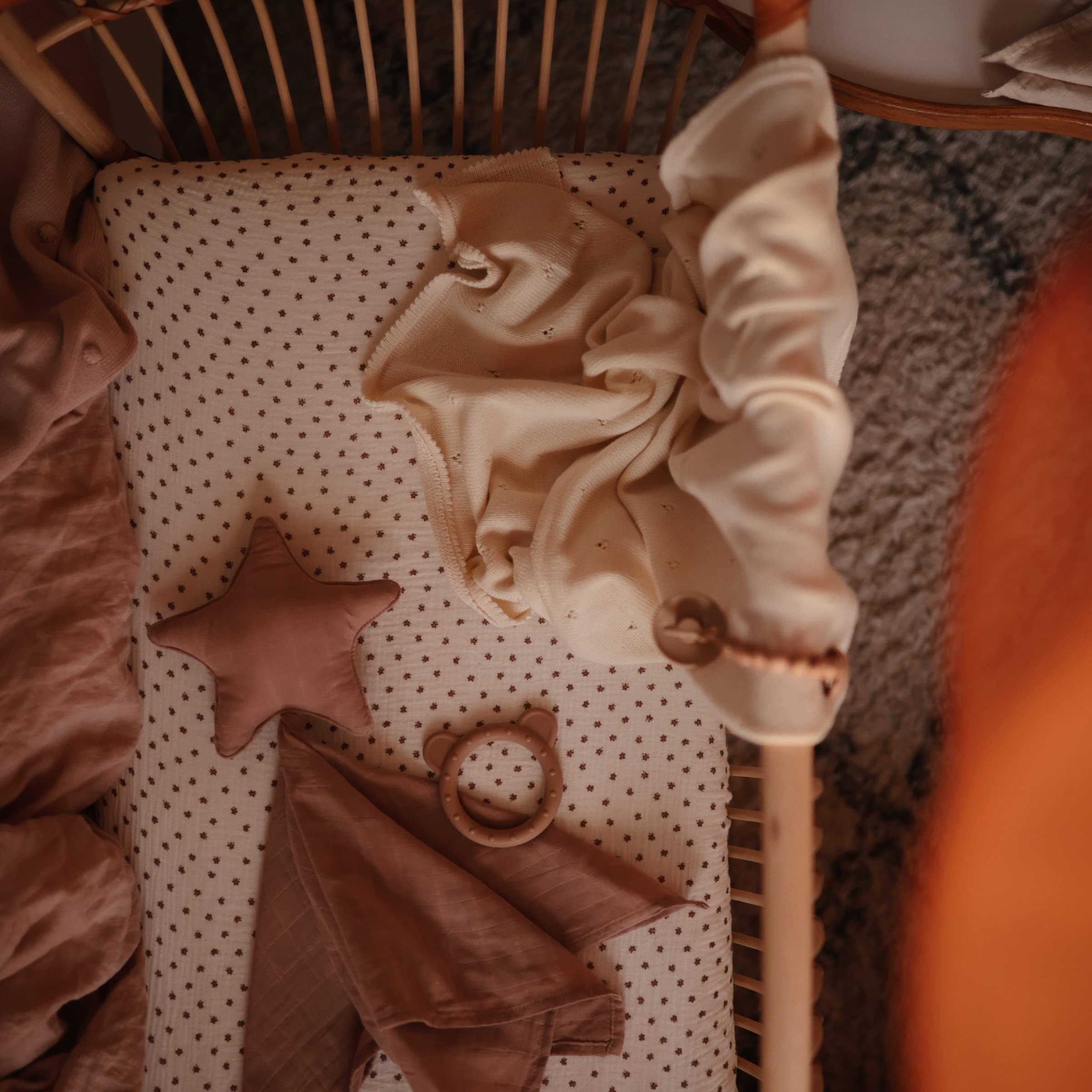mushie Extra Soft Muslin Fitted Crib Sheet | 192 Thread Count | 28&quot;x 52&quot; (Fog)