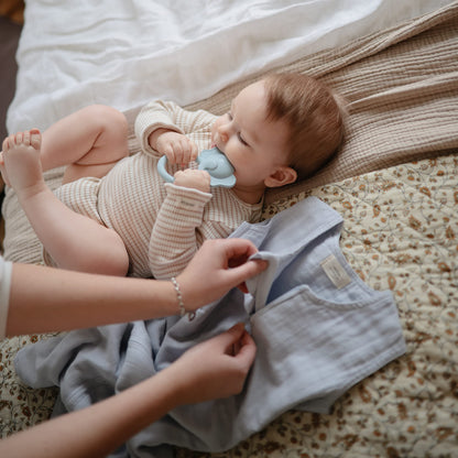 mushie Baby Wearable Blanket | 100% Organic Cotton Muslin | Sleeping Bag for Infants (Natural)