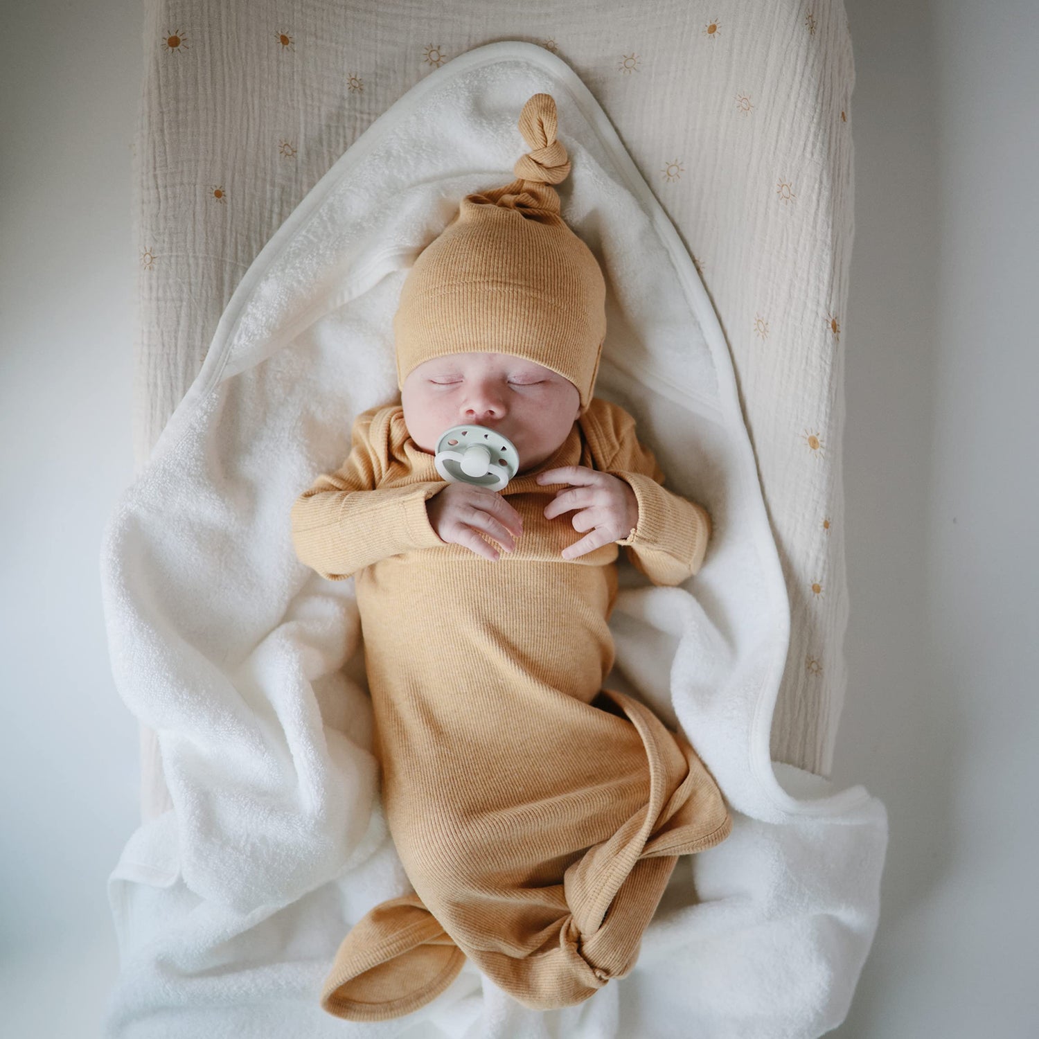 mushie Baby Hooded Towel | Organic Cotton (Moss)