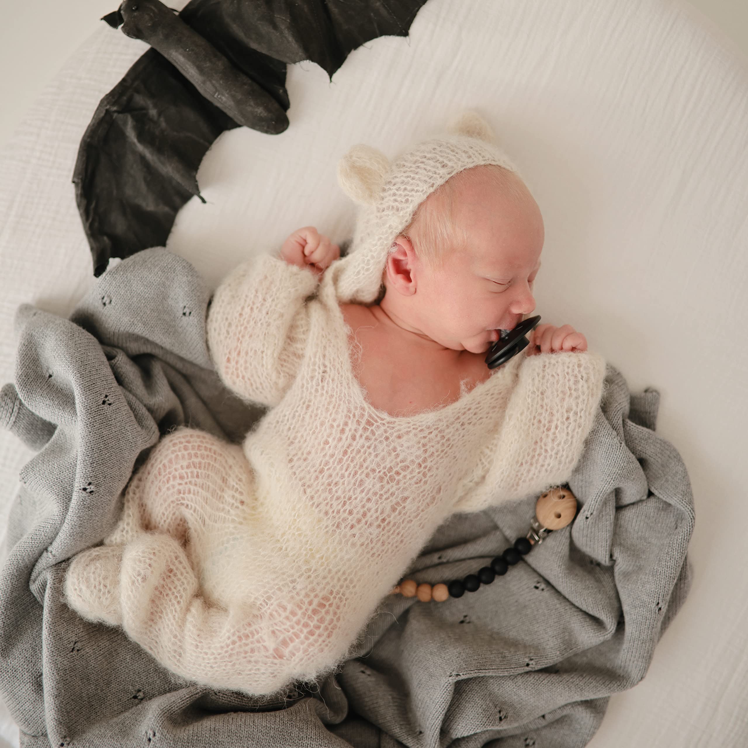 mushie Extra Soft Muslin Fitted Crib Sheet | 192 Thread Count | 28&quot;x 52&quot; (Fog)