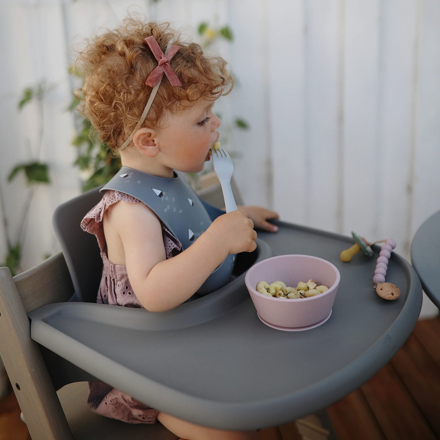 mushie Silicone Suction Bowl | BPA-Free Non-Slip Design (Ivory)
