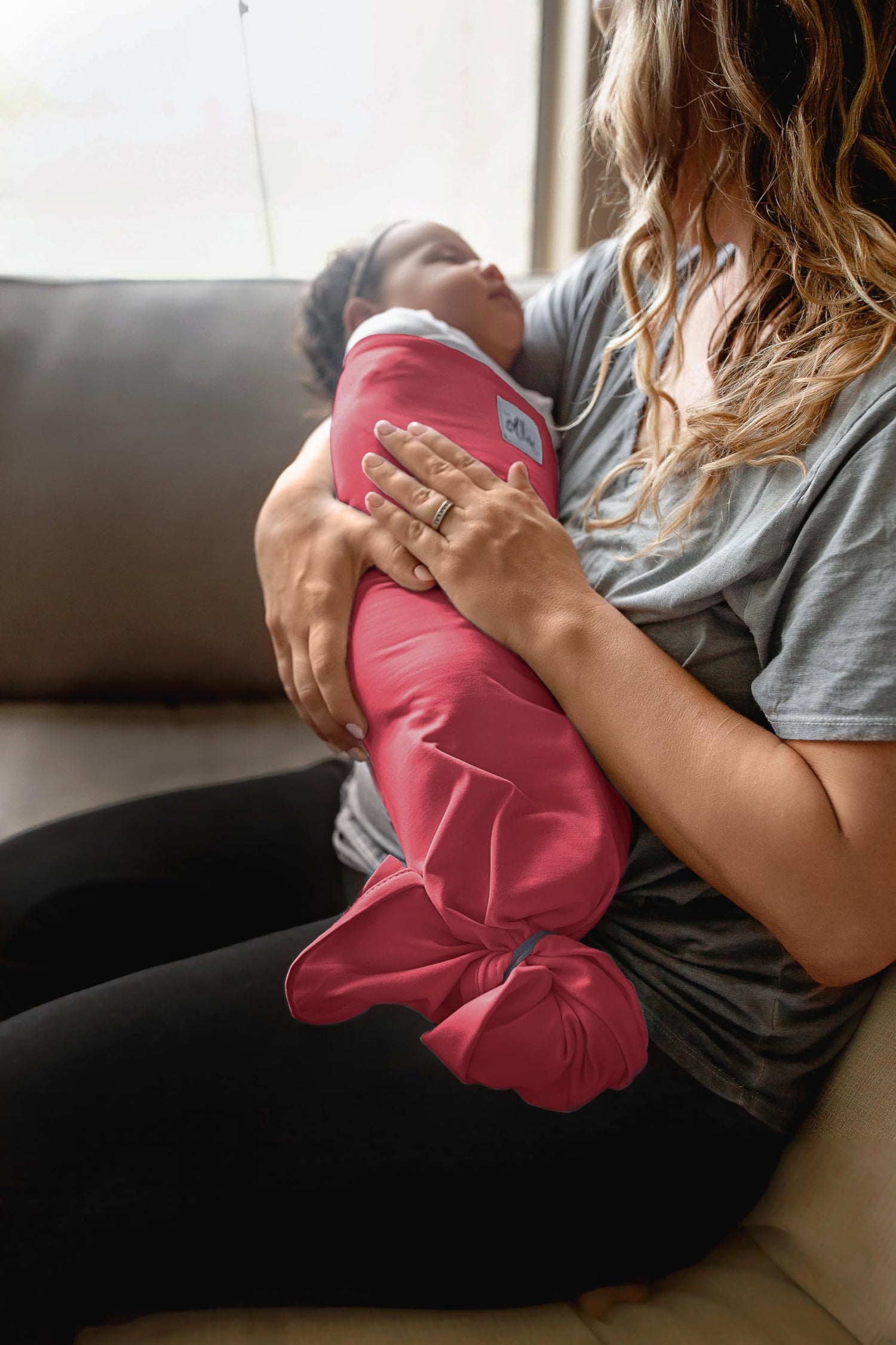 The Ollie Swaddle - Helps to Reduce The Moro (Startle) Reflex - Made from a Custom Designed Moisture-Wicking Material (Sky)