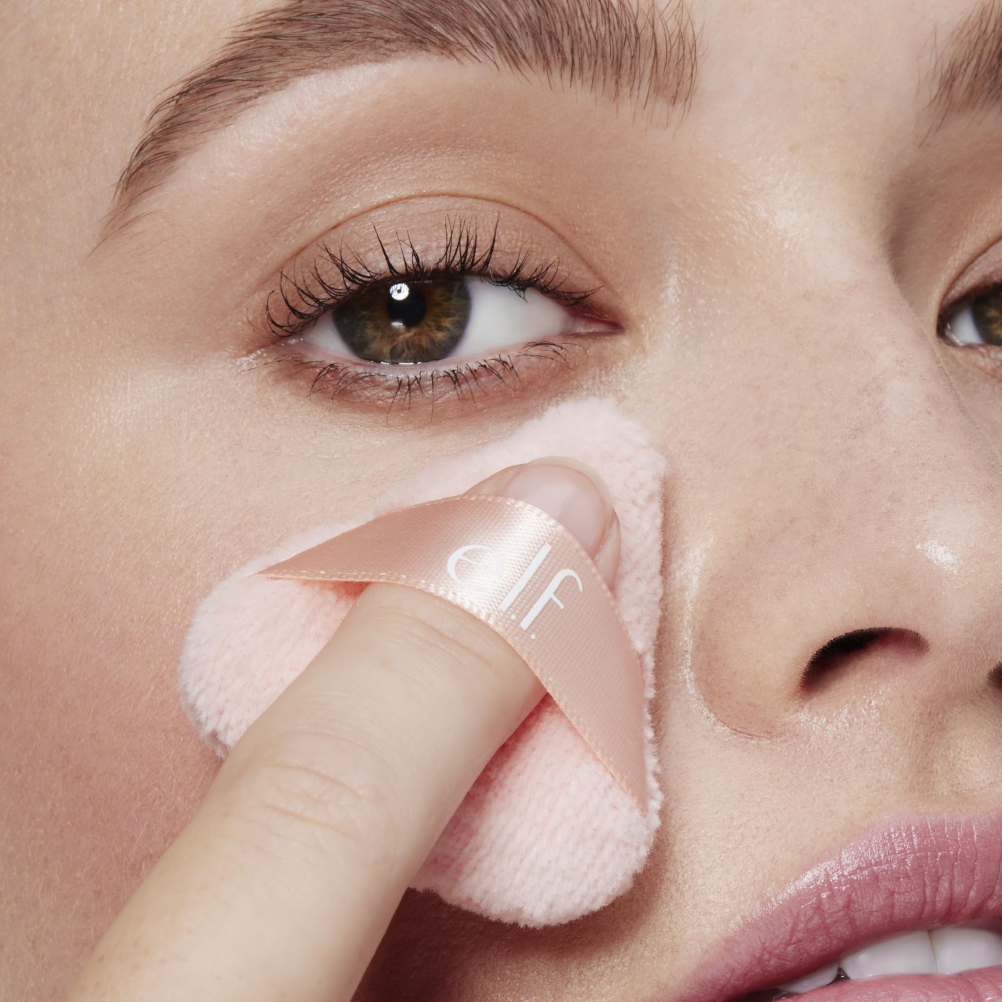 e.l.f. Halo Glow Pinkie Puffs, Finger-sized, Mini Puff For Applying Loose &amp; Pressed Powders, Soft, Reusable &amp; Washable, Vegan &amp; Cruelty-Free, Set of 3