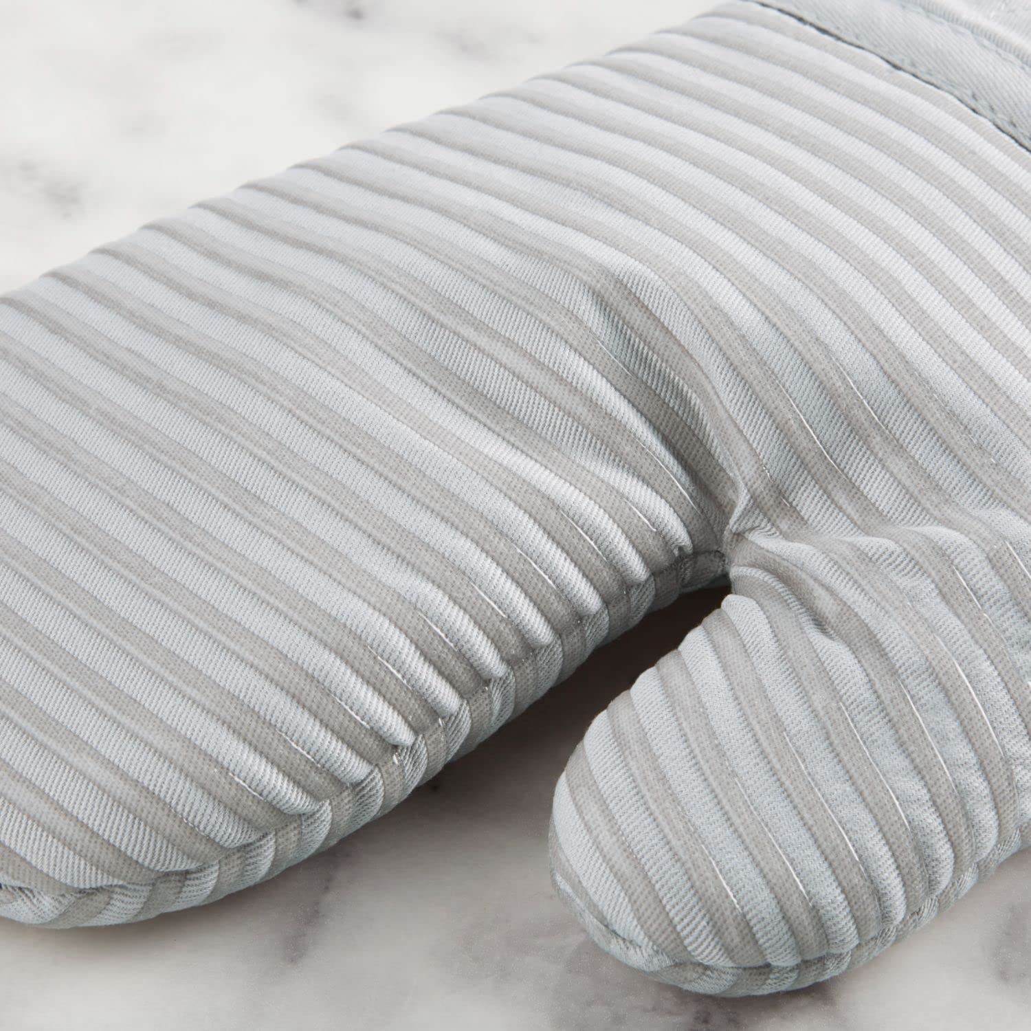 KITCHENAID Quilted Cotton Terry Cloth Oven Mitt, Pot Holder, Kitchen Towel 4-Pack Set, Heat Resistant, Silicone Grip, Gift Set, Milkshake, 16&quot;x26&quot;, 7&quot;x13&quot; &amp; 7&quot;x10&quot;