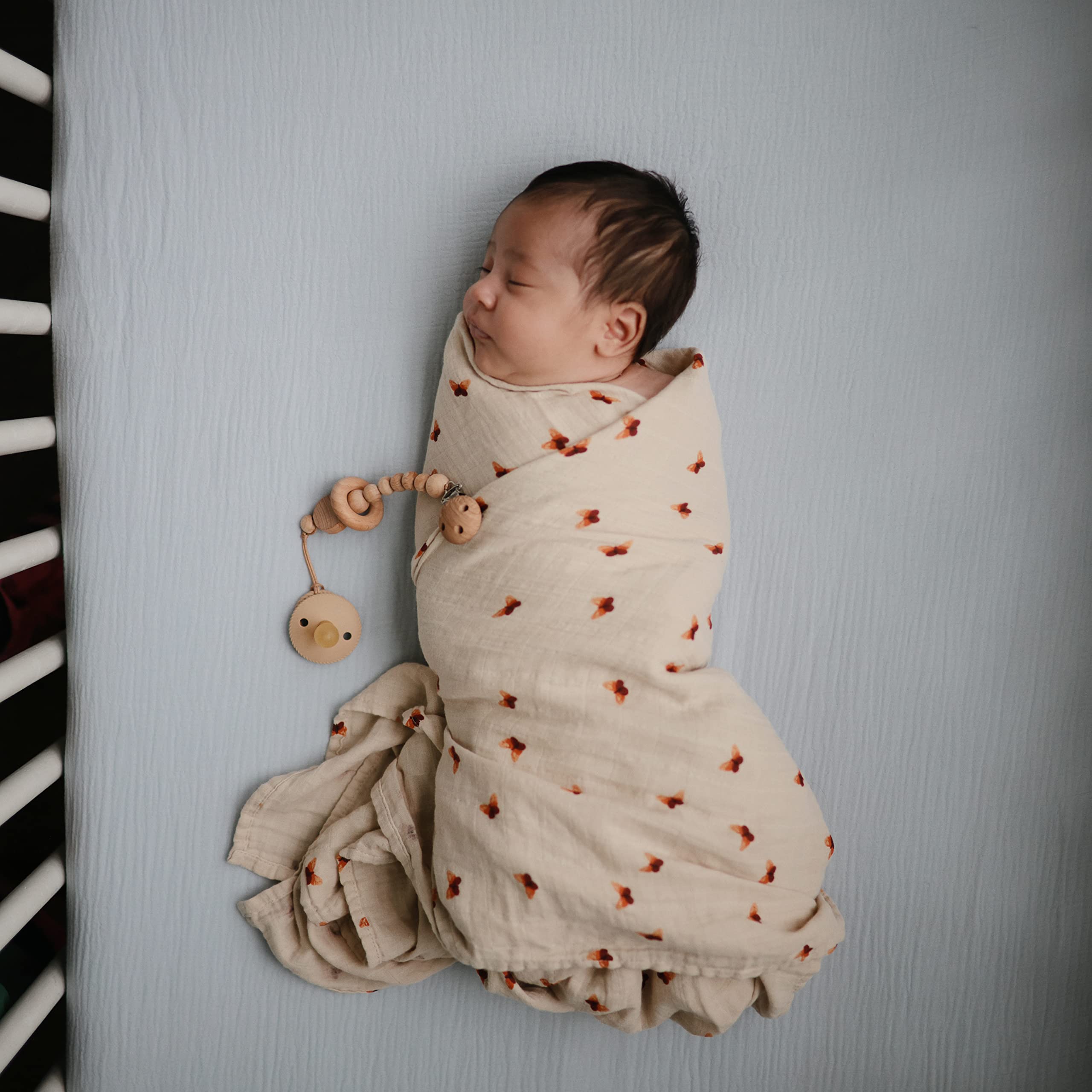 mushie Extra Soft Muslin Fitted Crib Sheet | 192 Thread Count | 28&quot;x 52&quot; (Fog)