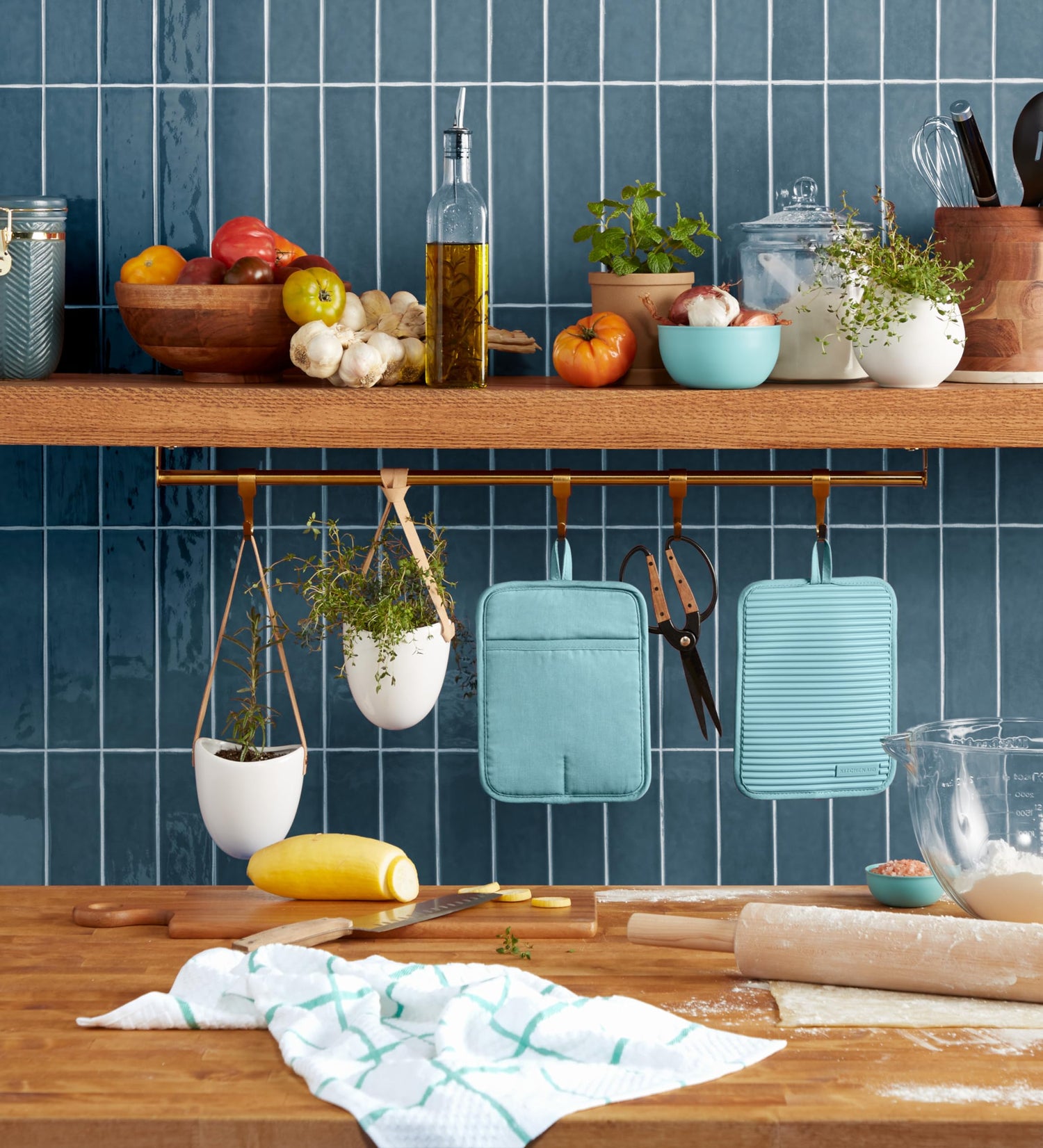 KitchenAid Ribbed Soft Silicone Water Resistant Pot Holder Set, Milkshake , 2 Piece Set, 7&quot;x9&quot;