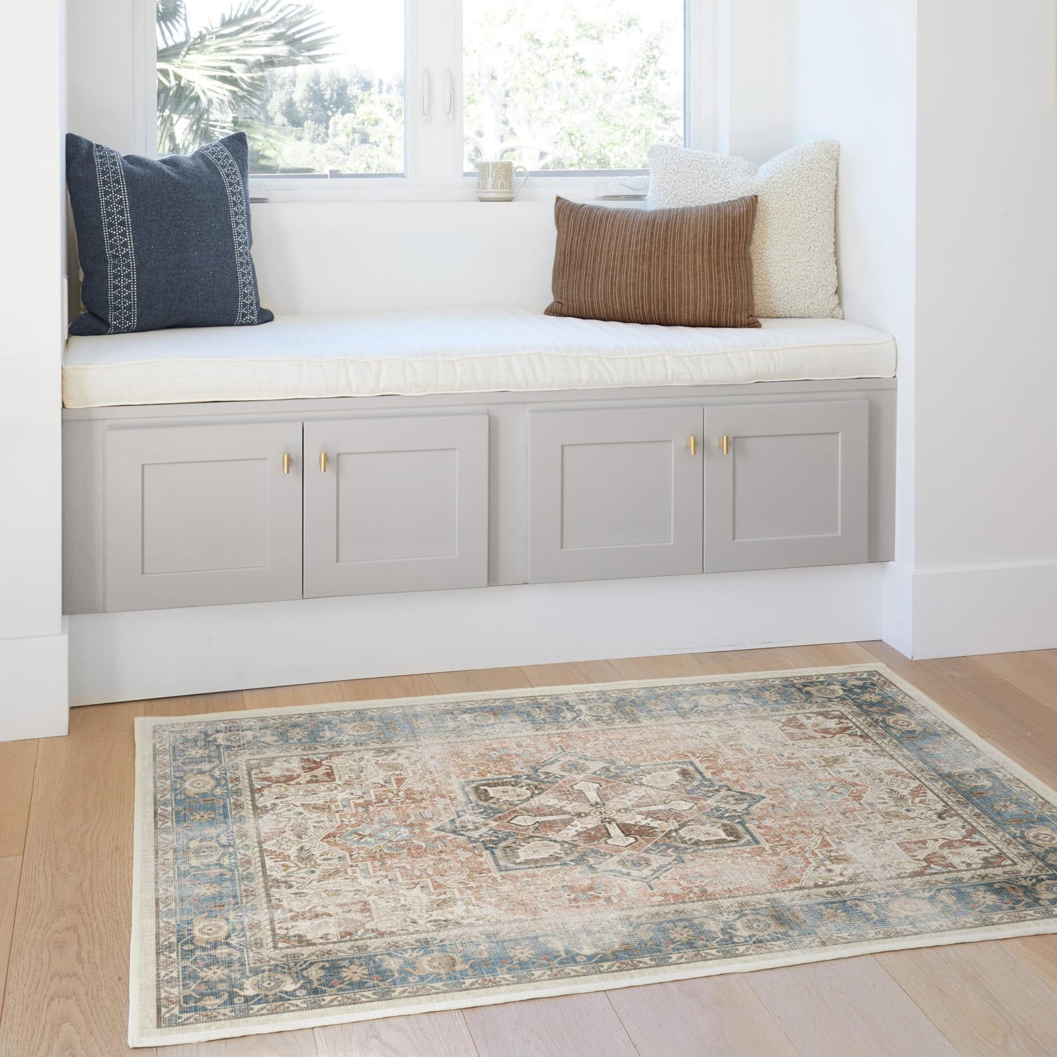RUGGABLE Kamran Washable Rug - Perfect Vintage Area Rug for Living Room Bedroom Kitchen - Pet &amp; Child Friendly - Stain &amp; Water Resistant - Hazel 5&