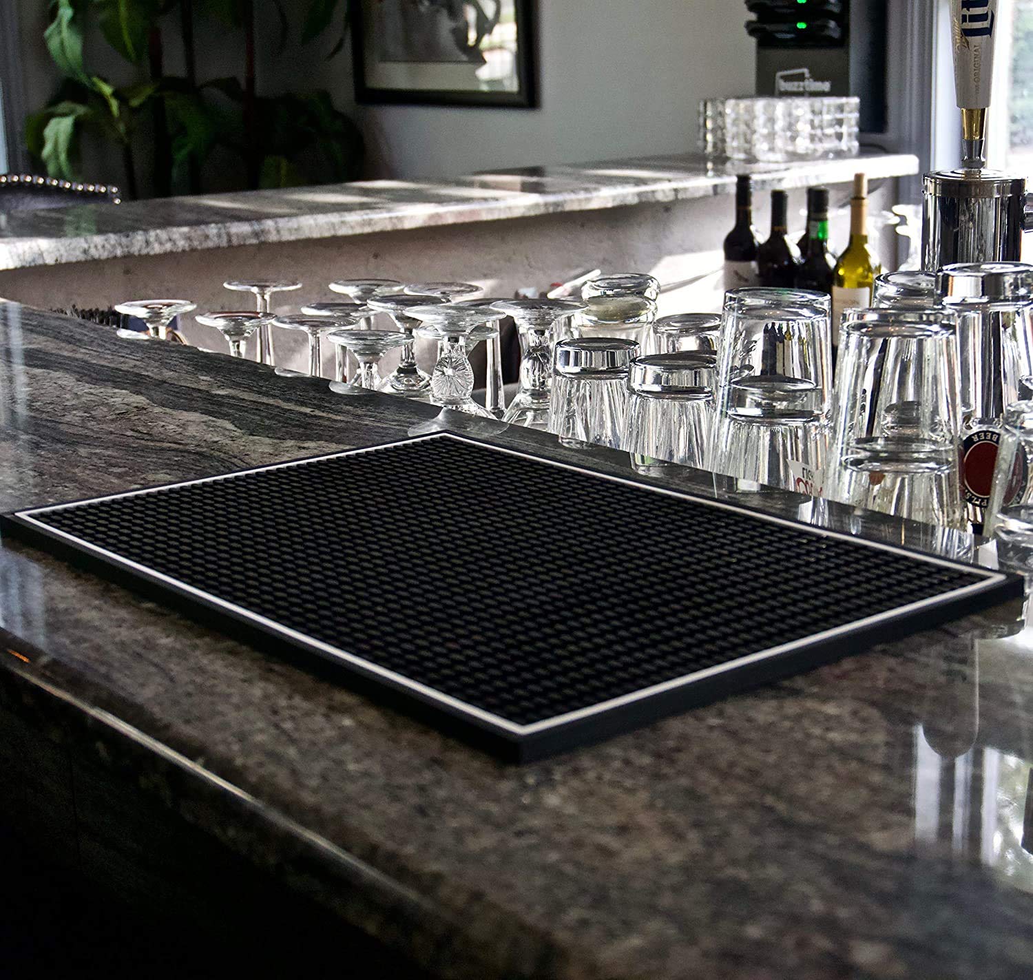 Highball &amp; Chaser Premium Bar Mat 18in x 12in 1cm Thick Durable and Stylish Service Bar Mat for Spills, Bars, Restaurants, Counter Top Dish Drying Mat, Glass Drying Mat (1 Pack, Black Border)