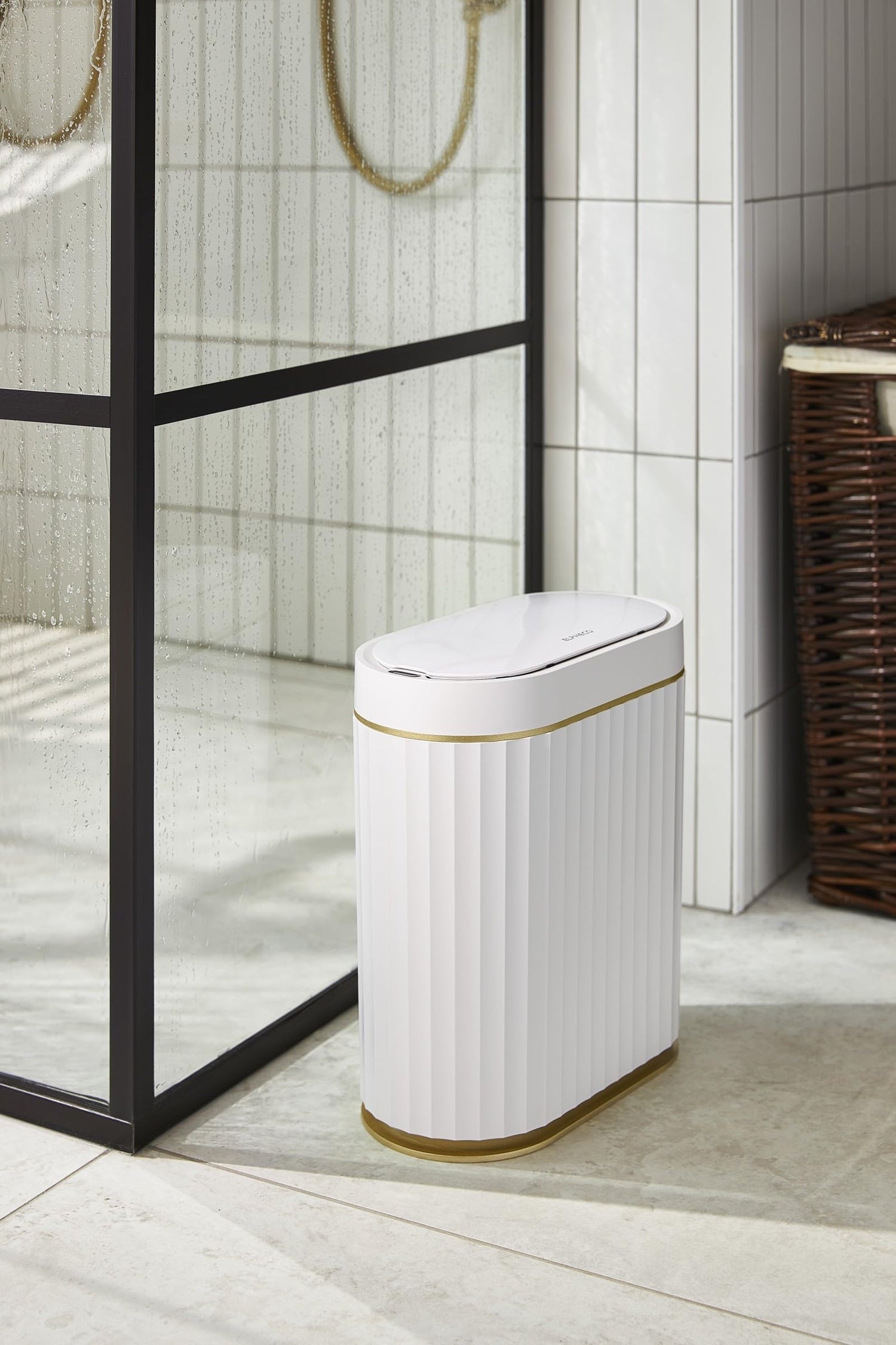 ELPHECO Mini Desktop Trash Can with Lid, Small Slim Automatic Garbage Can, 1.3 Gallon Motion Sensor Countertop Waste Basket for Bedroom, Office, Bathroom, White with Grey Trim