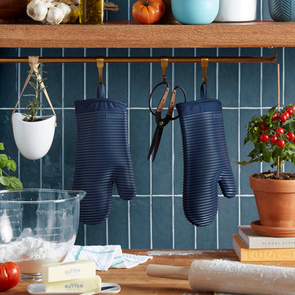 KitchenAid Ribbed Soft Silicone Oven Mitt Set, 7&quot;x13&quot;, Milkshake 2 Count