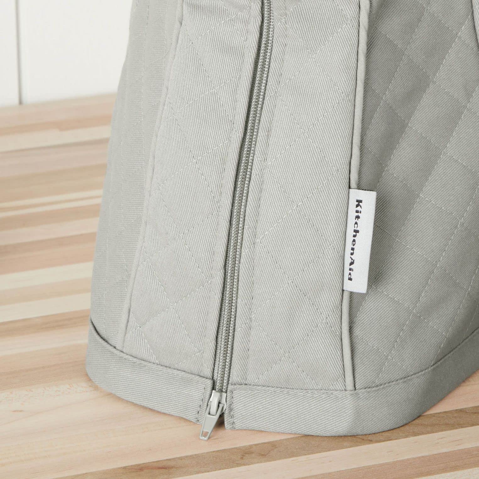 KITCHENAID Fitted Tilt-Head Solid Stand Mixer Cover with Storage Pocket, Quilted 100% Cotton, Milkshake, 14.4&quot;x18&quot;x10&quot;