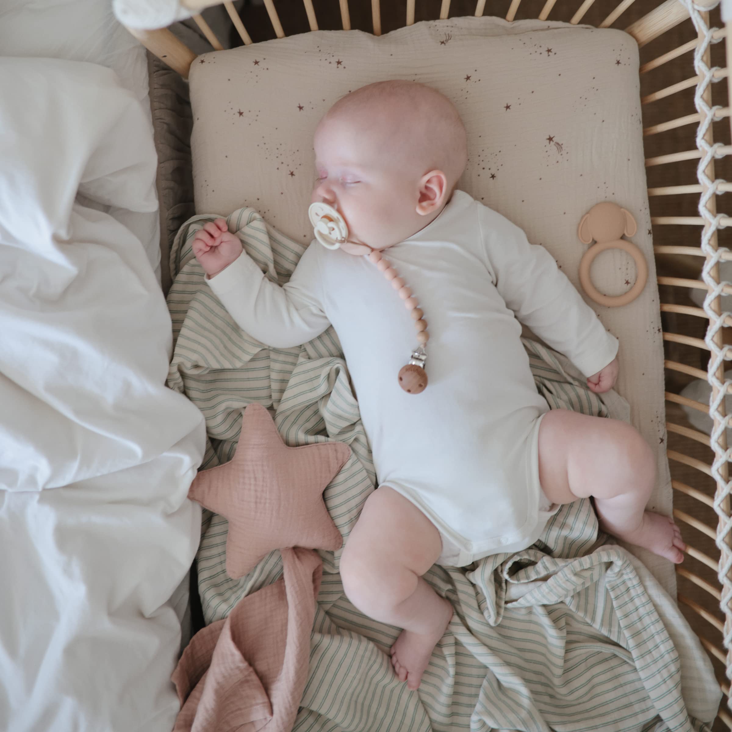 mushie Extra Soft Muslin Fitted Crib Sheet | 192 Thread Count | 28&quot;x 52&quot; (Fog)