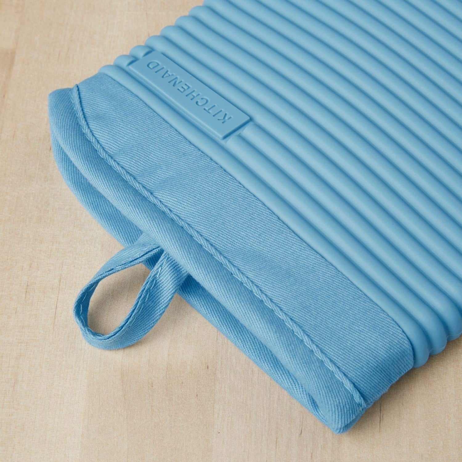 KitchenAid Ribbed Soft Silicone Oven Mitt Set, 7&quot;x13&quot;, Milkshake 2 Count