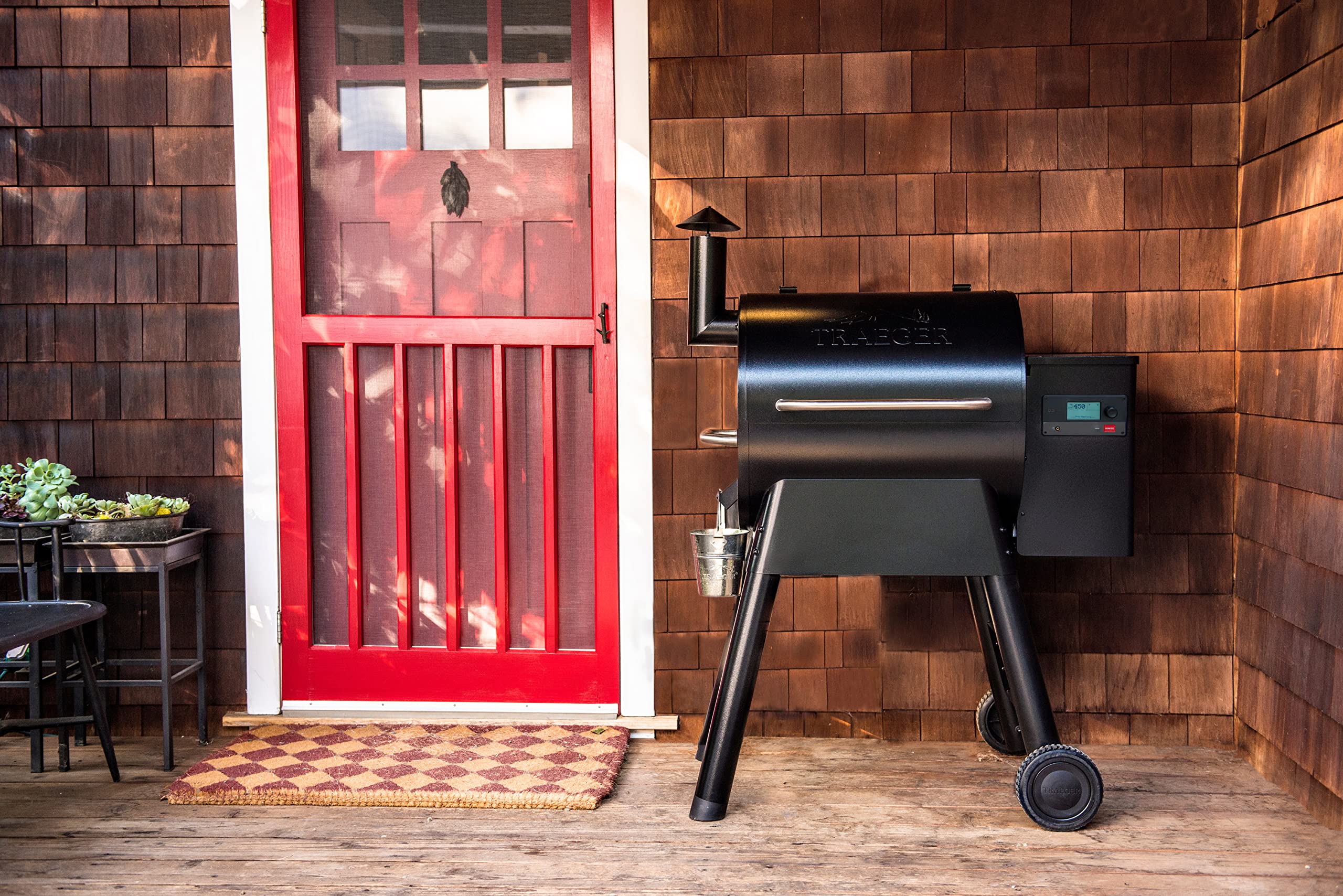 Traeger Grills Pro 575 Electric Wood Pellet Grill and Smoker, Bronze, 572 Square Inches Cook Area, 500 Degree Max Temperature, Meat Probe, 6 in 1 BBQ Grill with WiFi and app connectivity