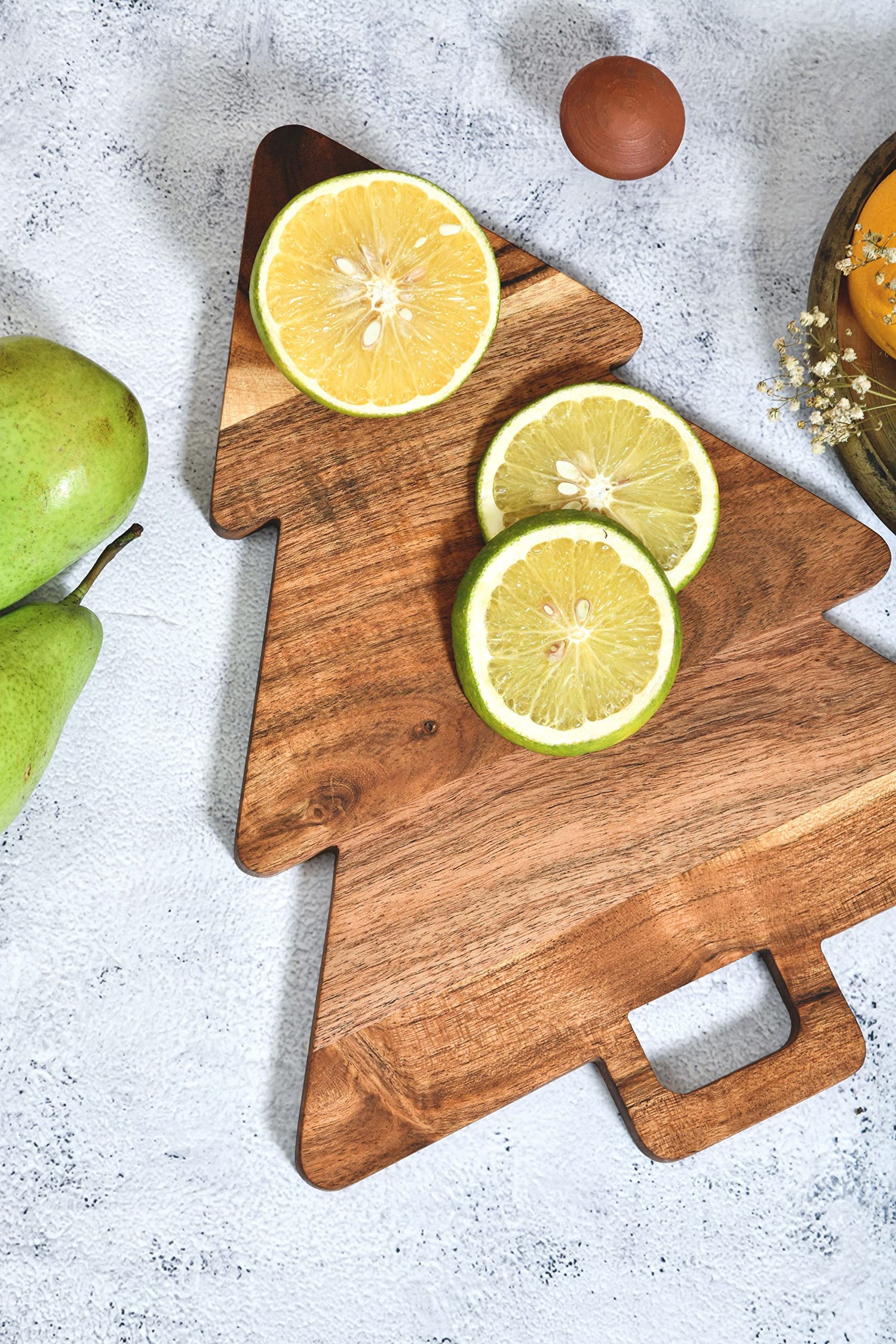 Christmas Tree Shaped Wood Cutting Board for kitchen, Christmas Tree Wooden Serving Tray with Handle, Christmas Decoration Charcuterie Tree Boards 14&quot;L x 11&quot;W
