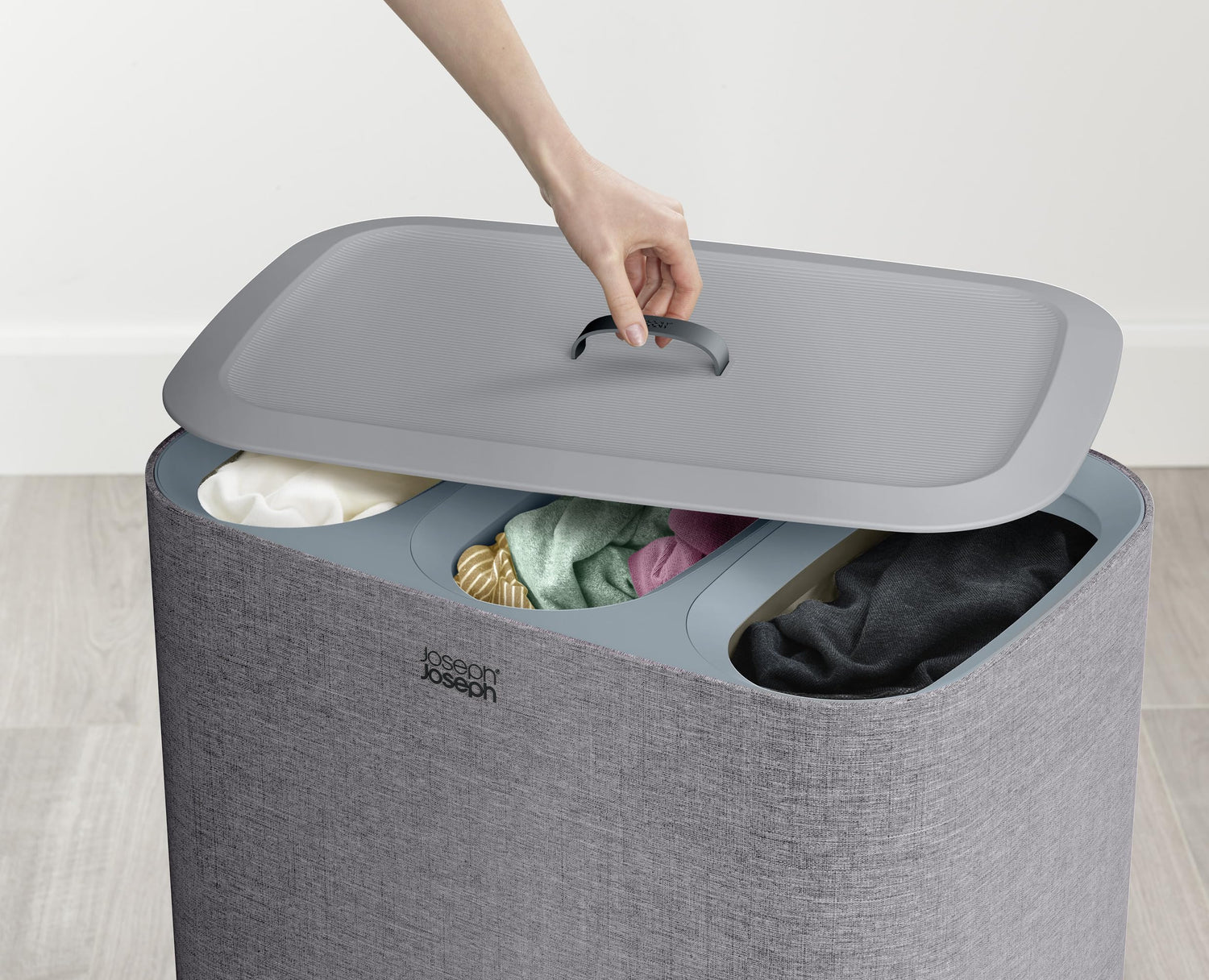 Joseph Joseph Tota - Trio 90-liter Laundry Hamper Separation Basket with lid, 3 Removable Washing Bags with Handles- Ecru