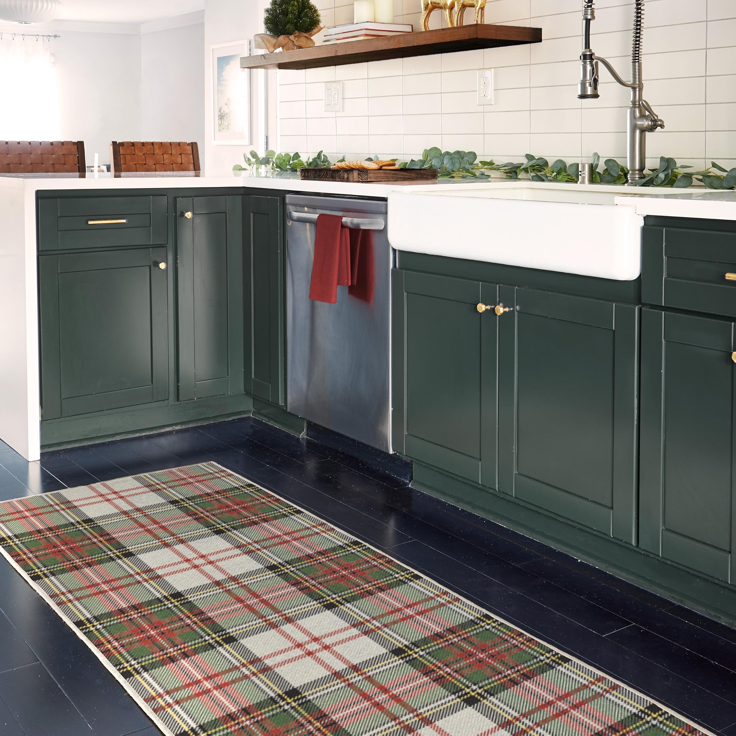 RUGGABLE Winter Plaid Washable Rug - Perfect Holiday Area Rug for Living Room Bedroom Kitchen - Pet &amp; Child Friendly - Stain &amp; Water Resistant - Dress Stewart Tartan Plaid 3&